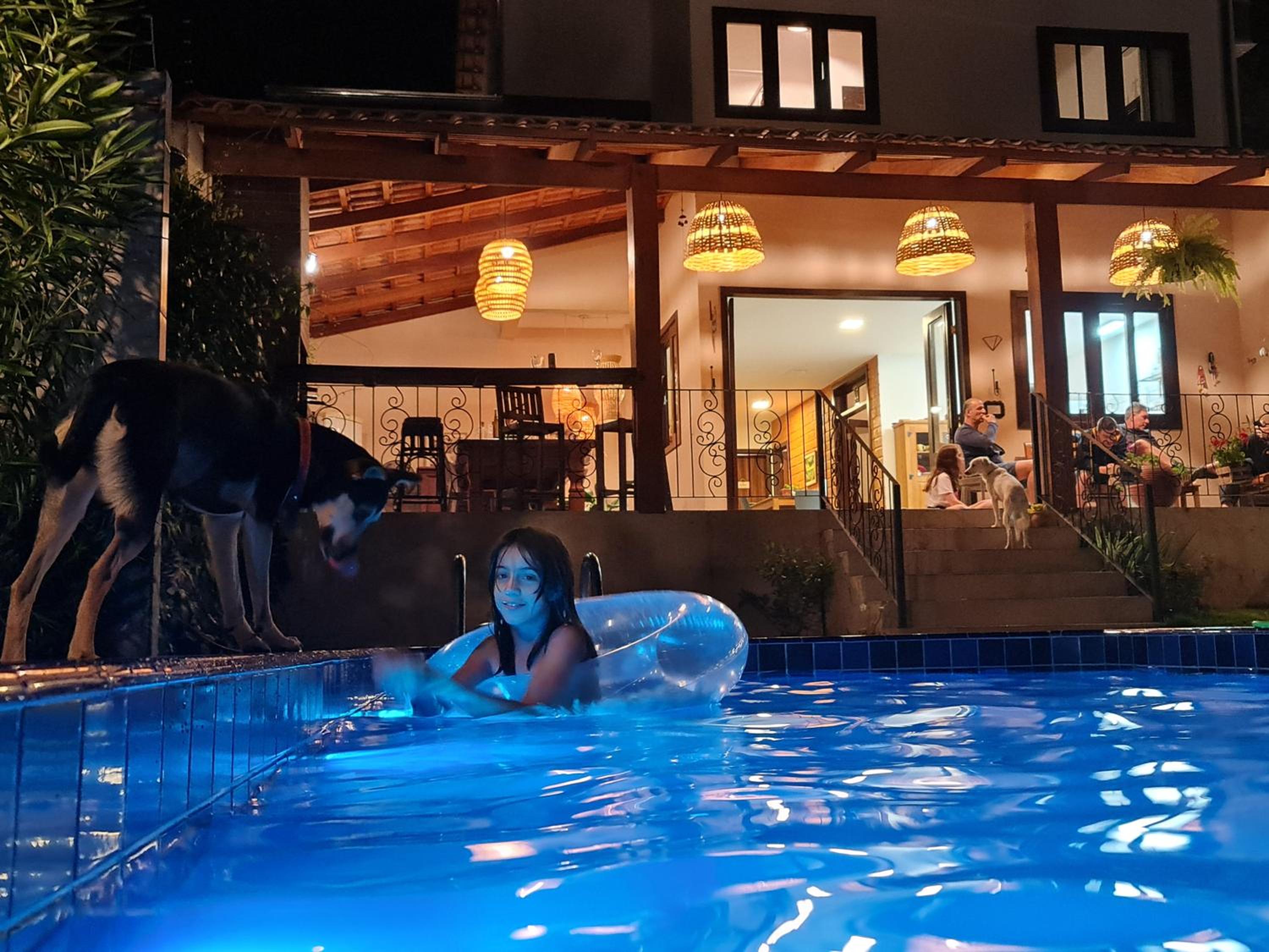 Casa Bonita - Aconchegante para se divertir e descansar