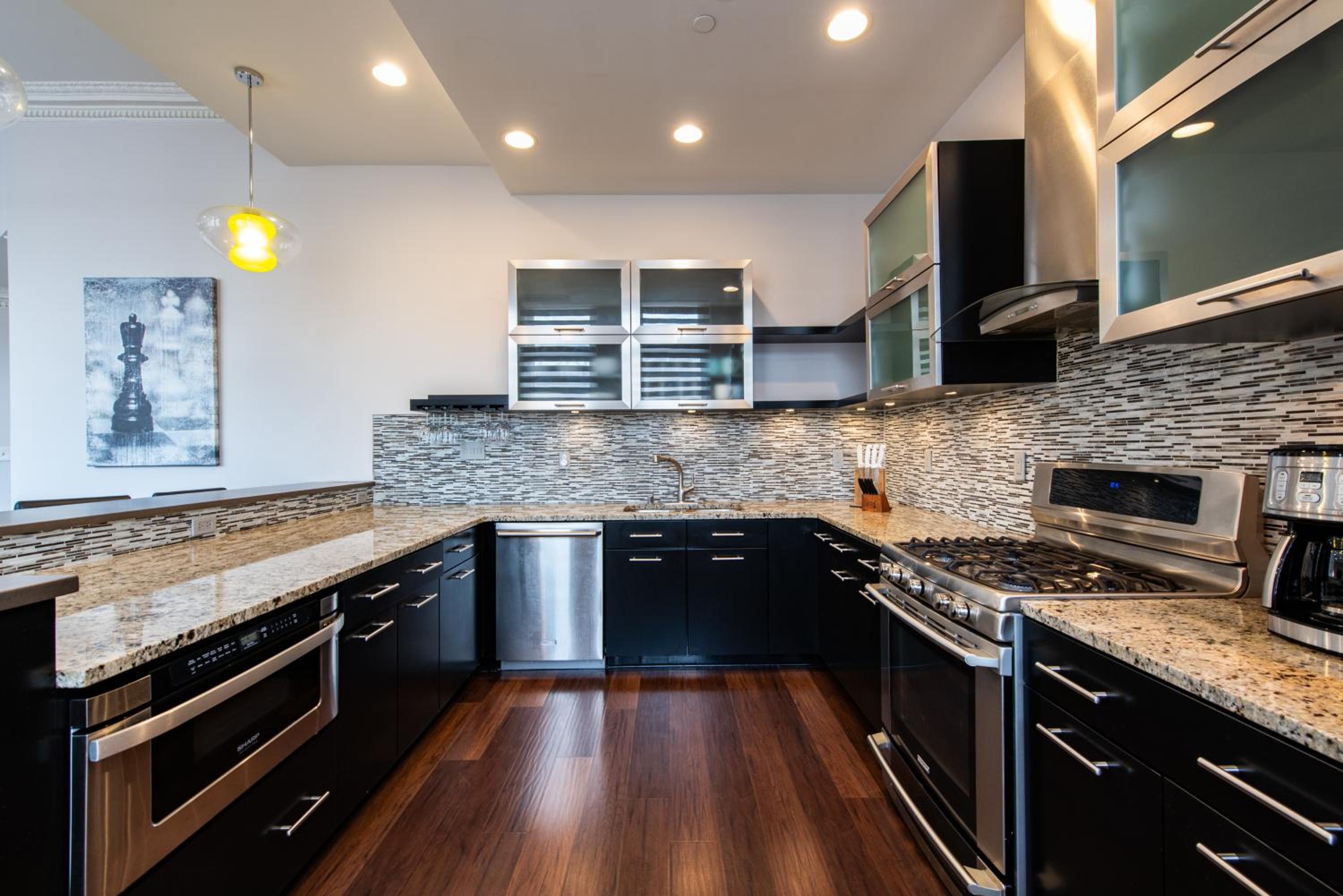 Luxe Louisville Condo~King BR~Near YUM Center
