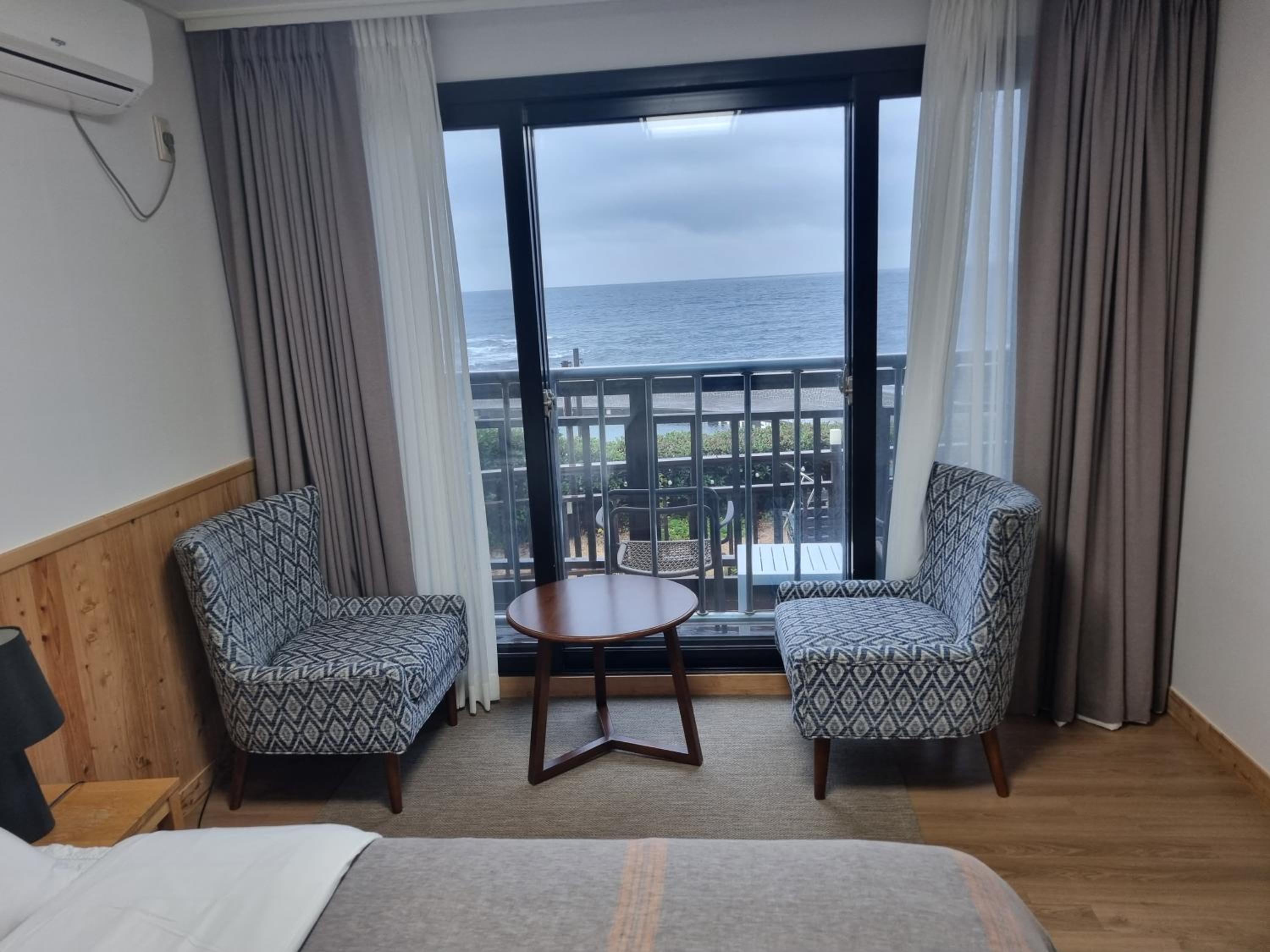 JEJU Amoje