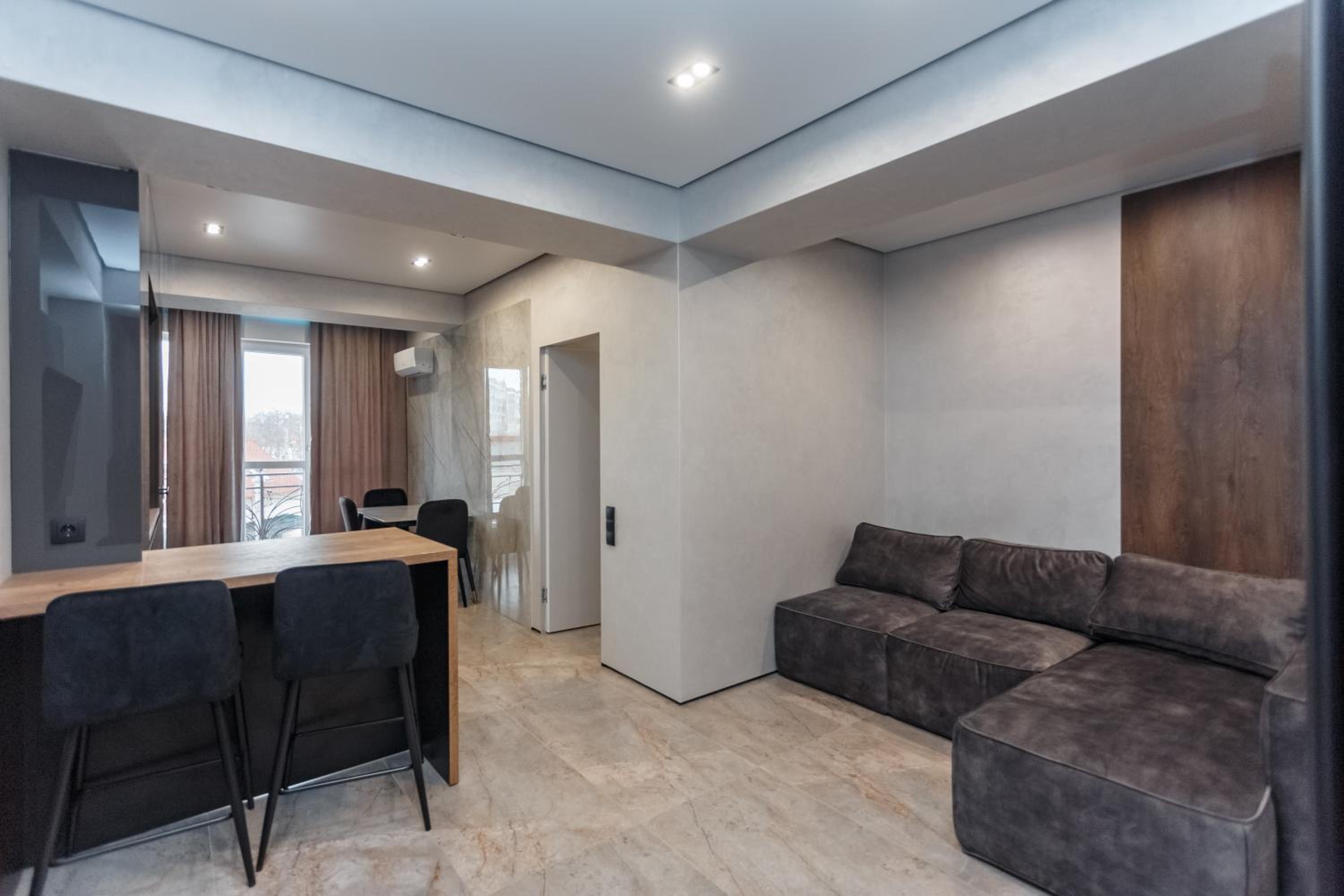 Modern NEW Apart 2 bedroom City Center view 5