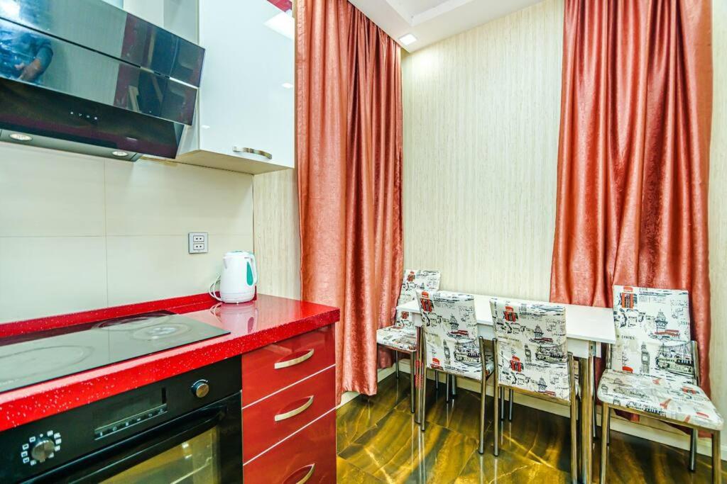 Baku Apartment Kolorit Nizami str,