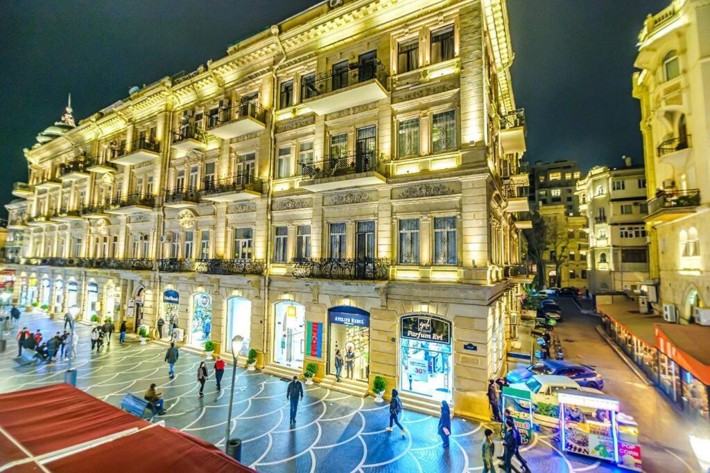 Baku Apartment Kolorit Nizami str,