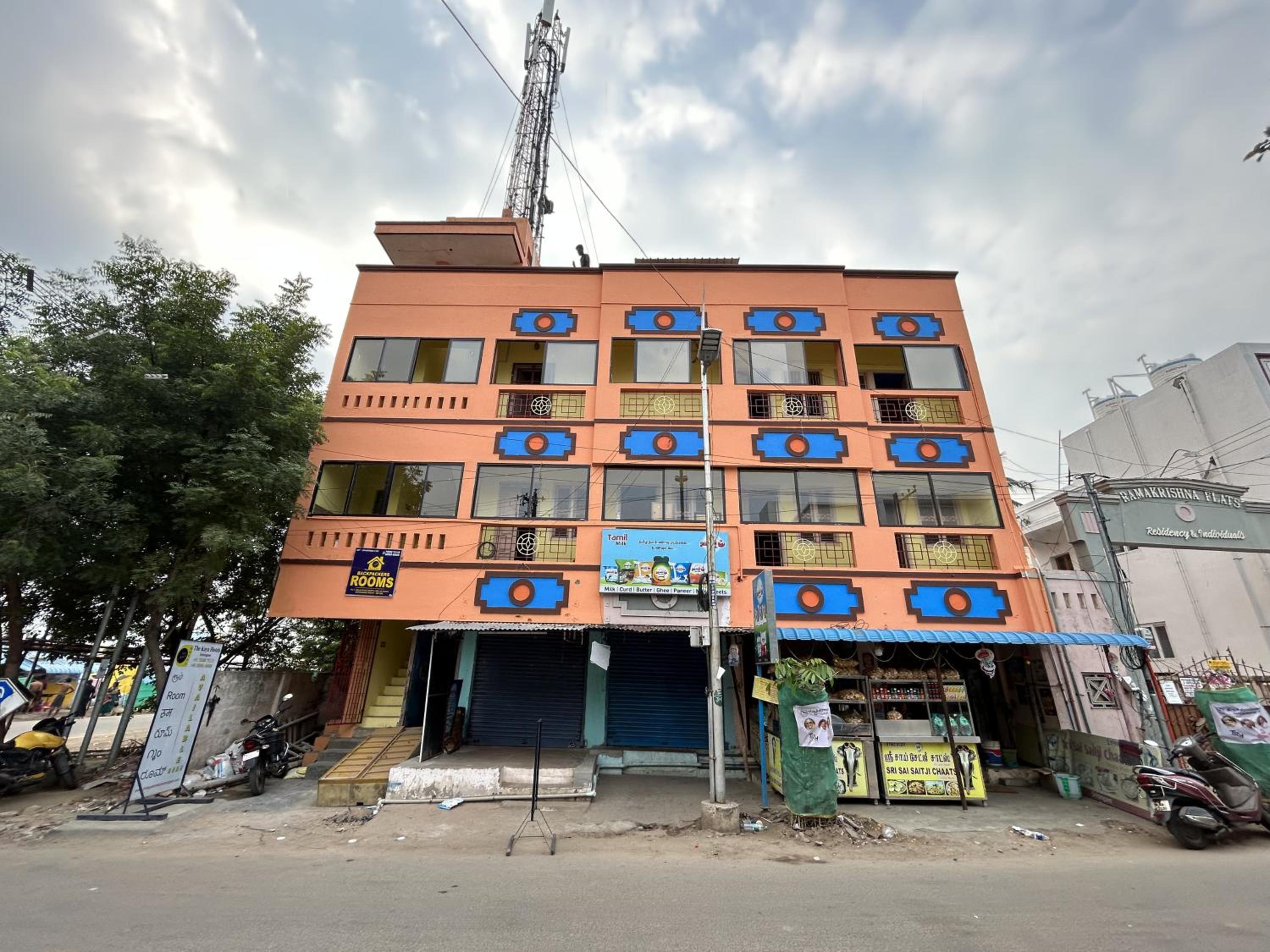 The Kaya Backpackers Rooms Srirangam view 2