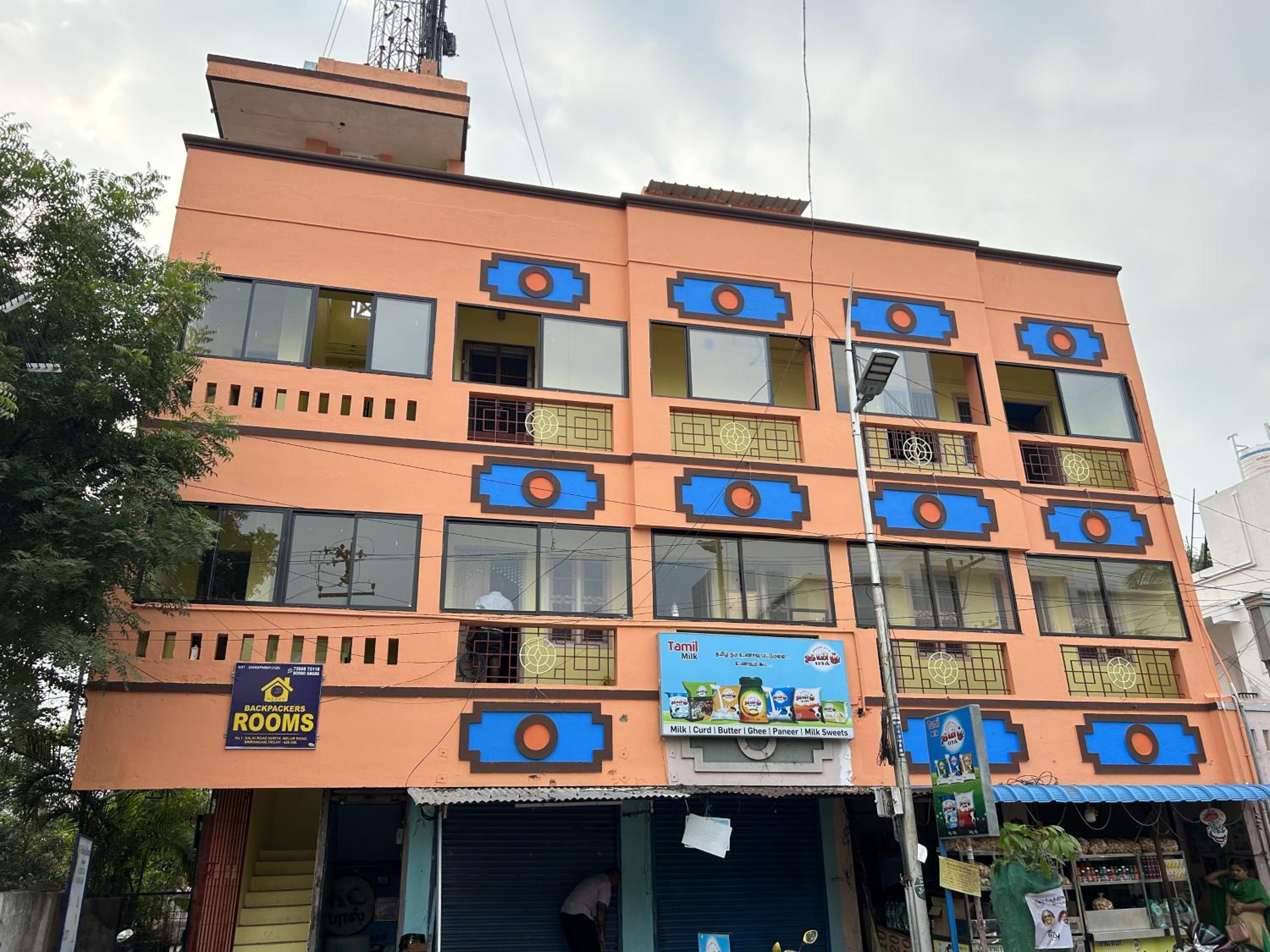 The Kaya Backpackers Rooms Srirangam view 5