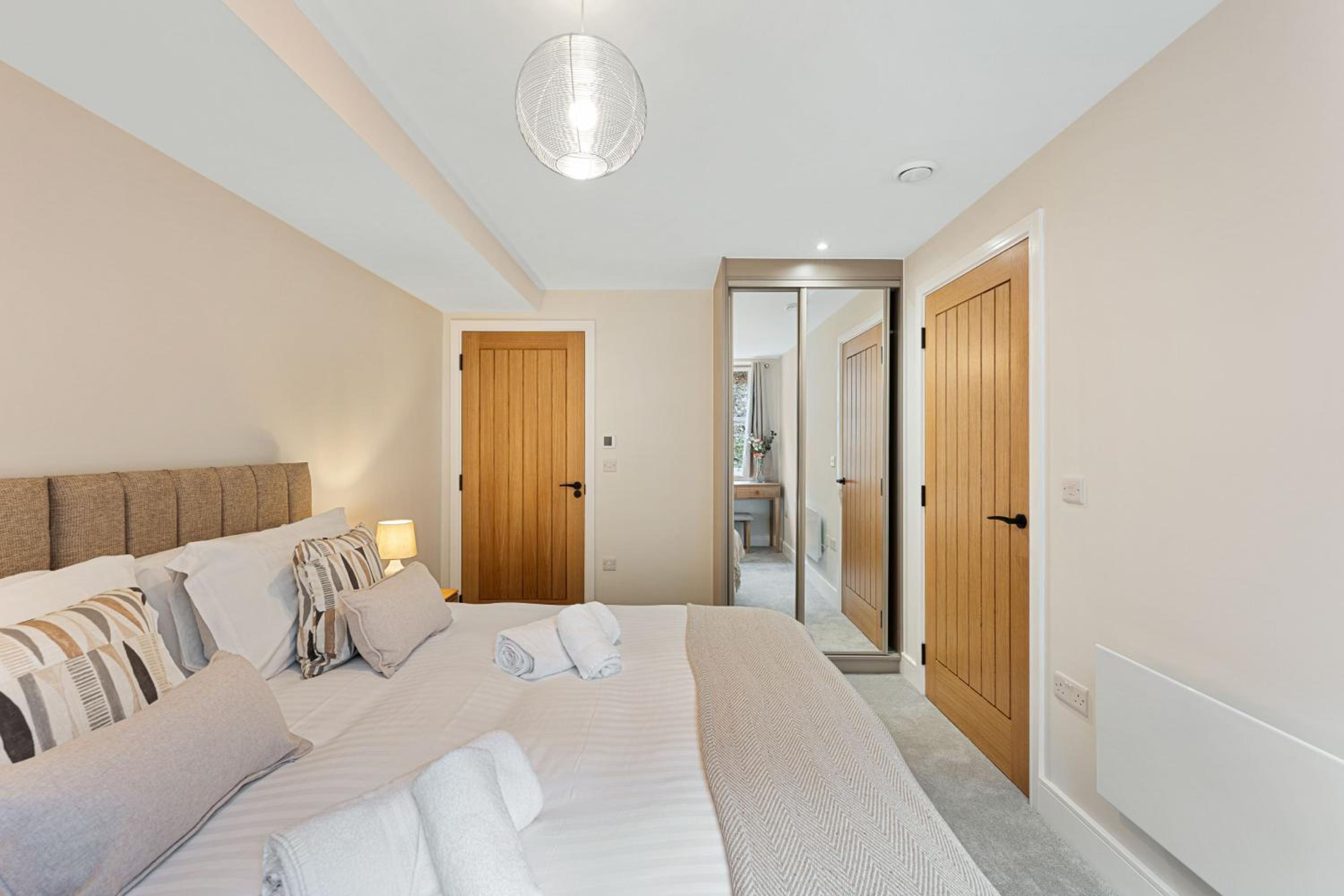 Chatsworth Suite - Apartment 27 view 4