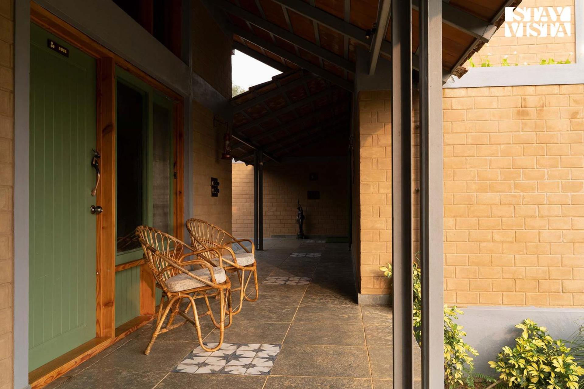 StayVista at Sunnyside Farmstay with Bonfire & Lawn