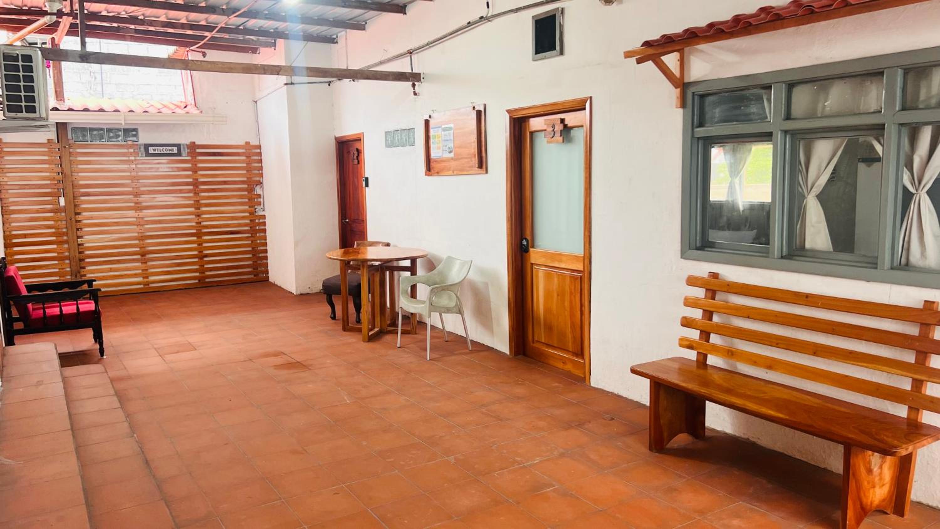 #3 Habitacion Renovada 2-3 personas - AC