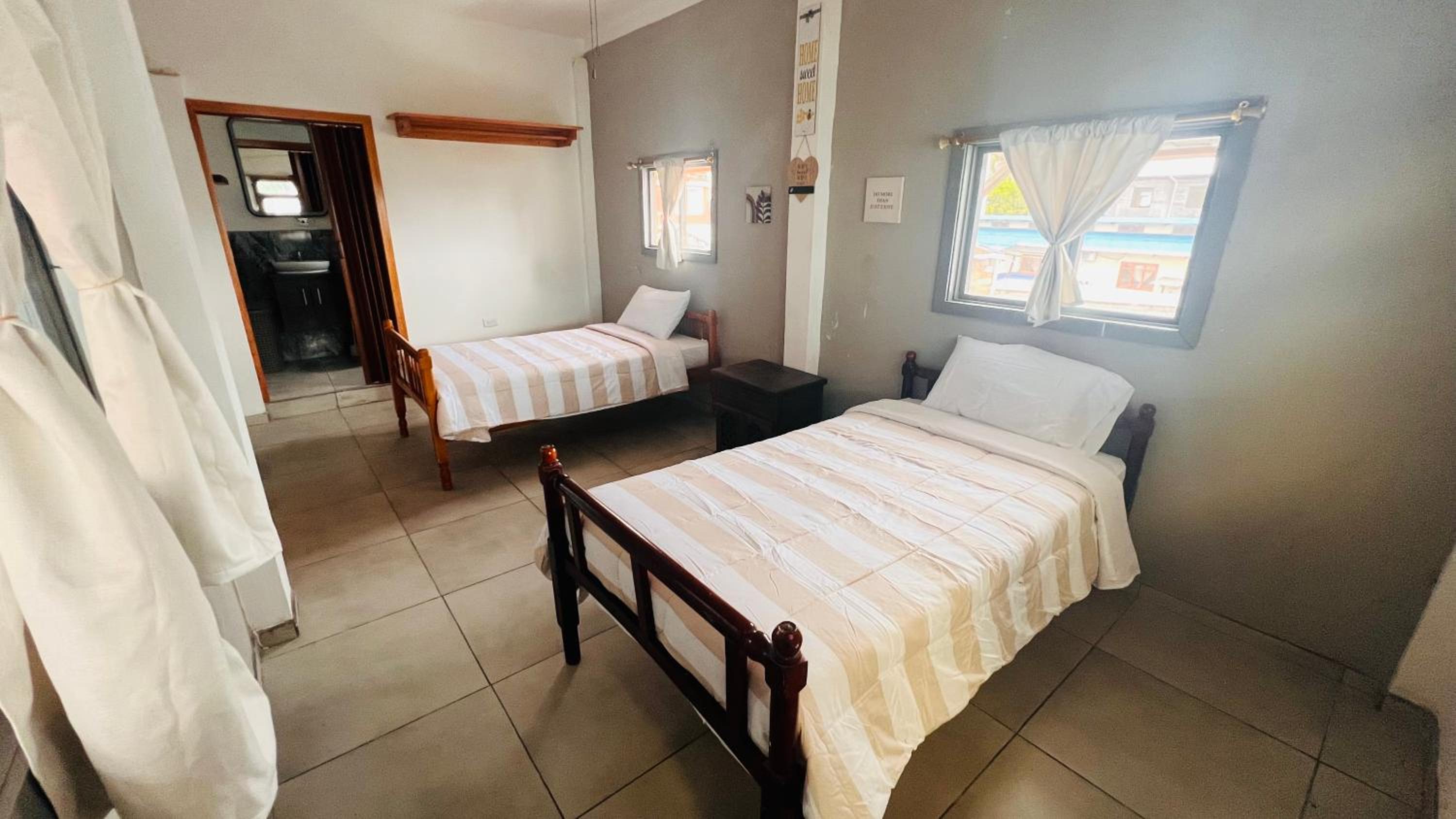 #3 Habitacion Renovada 2-3 personas - AC