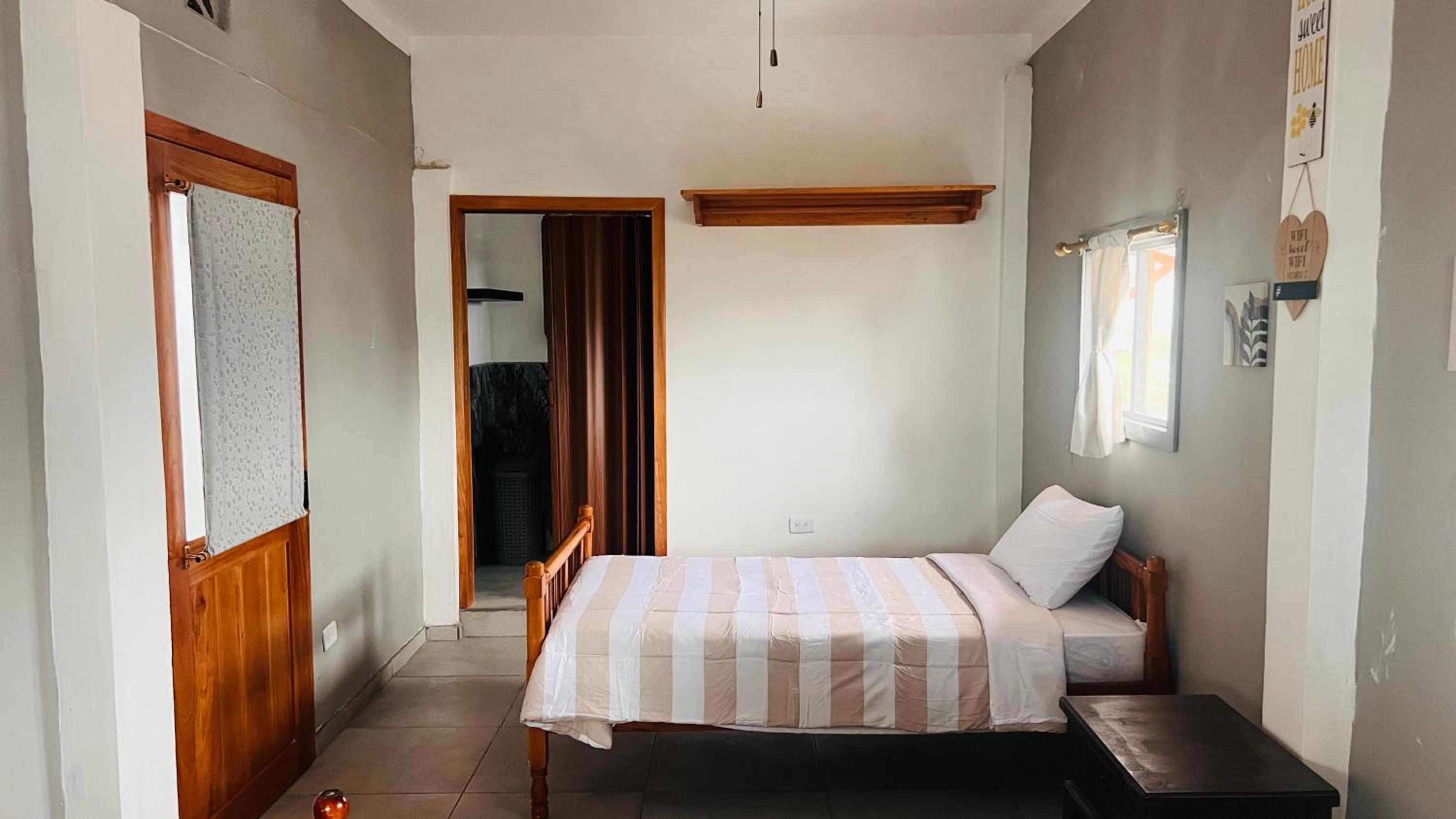 #3 Habitacion Renovada 2-3 personas - AC