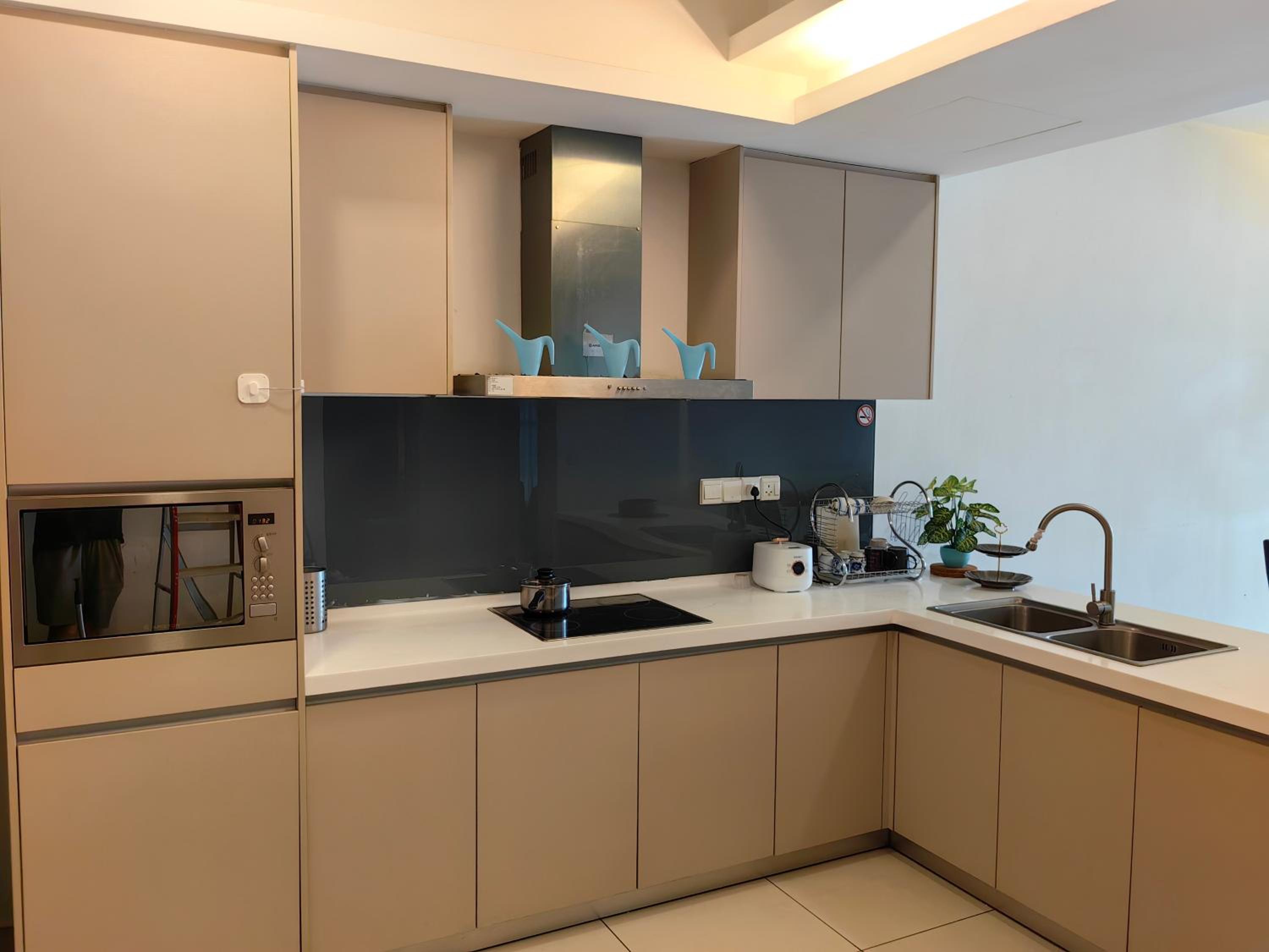 19 Suasana Bukit Ceylon KLCC Bukit Bintang 12 pax 3R2B