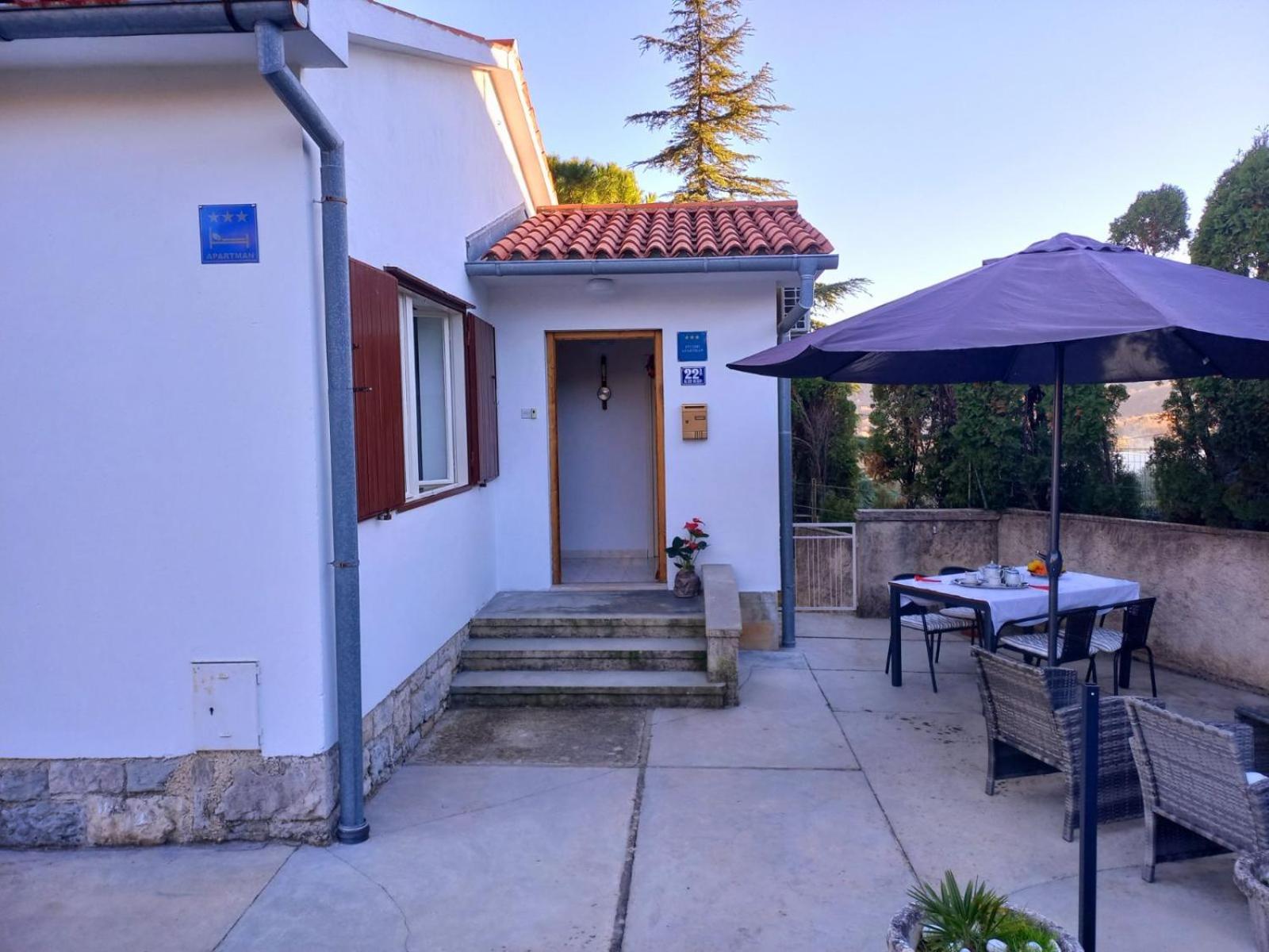 Studio apartman TRE PALME view 2