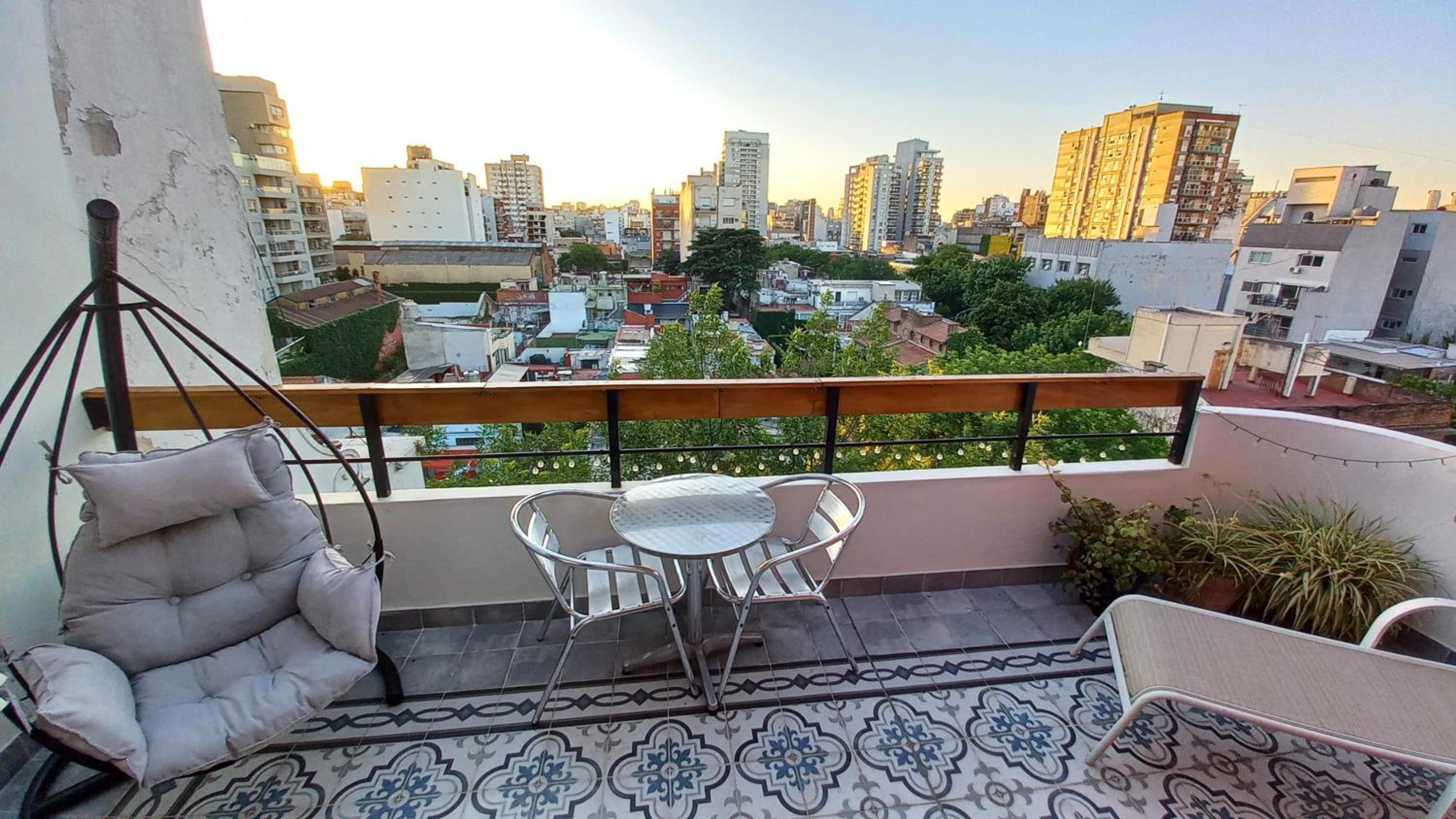Luminoso Semipiso 2 Ambientes con Balcón Terraza