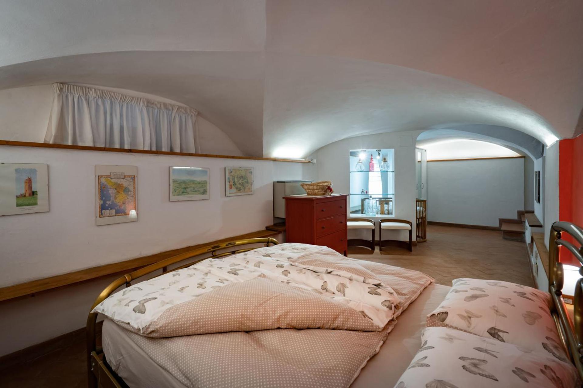 Le volte air conditioned loft