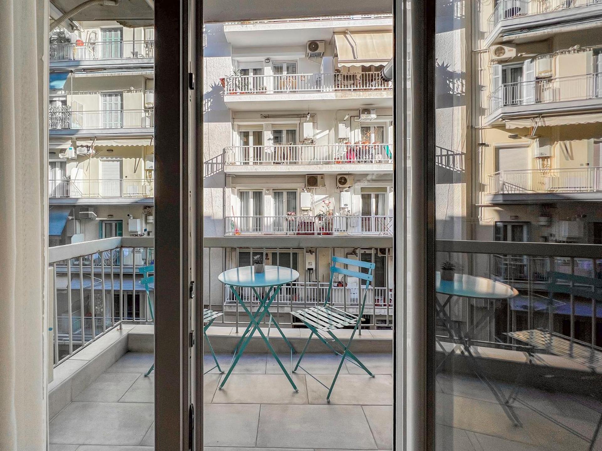 Chic Suite Agia Sofia Metro - InCityBnB view 4