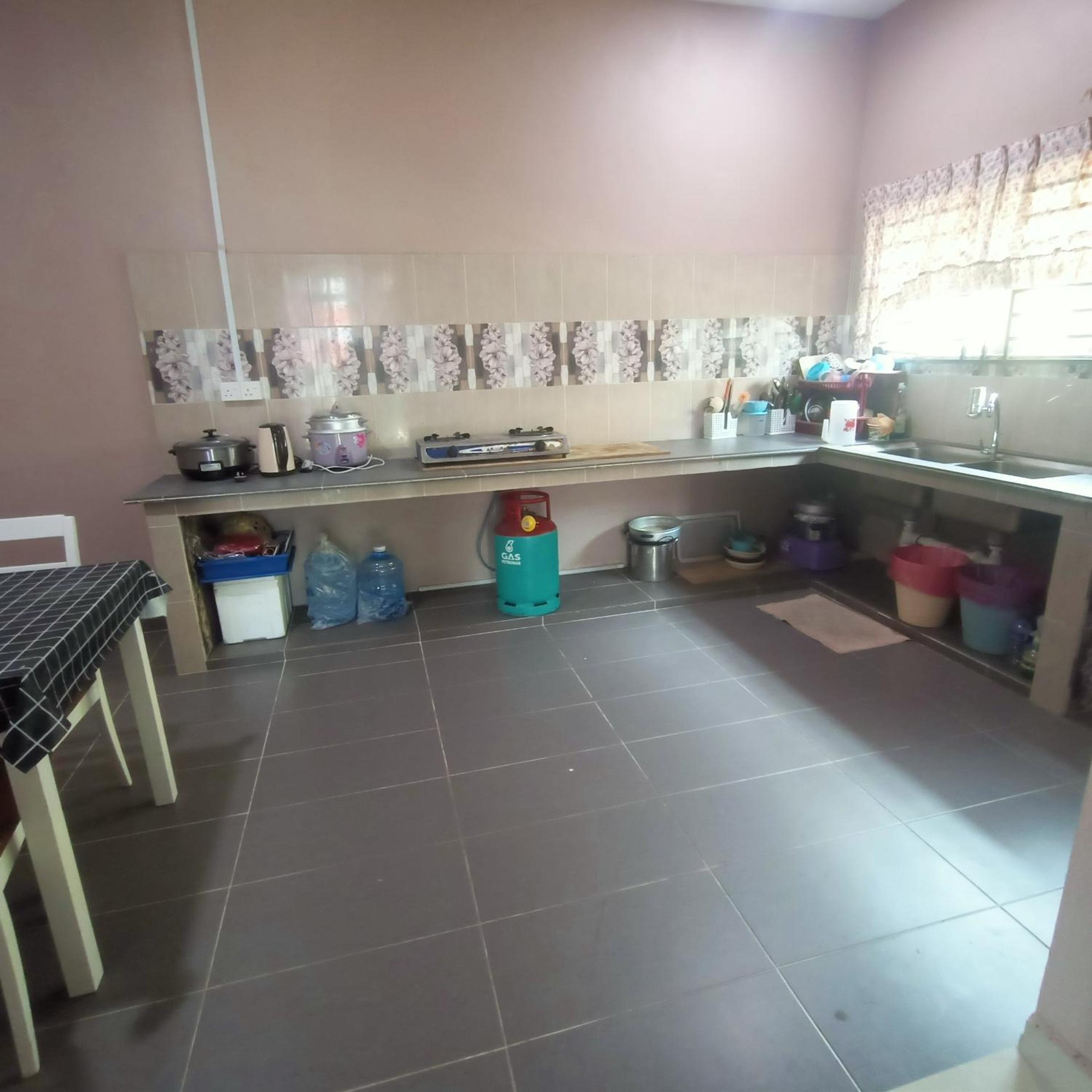 Wildan Guest House Wakaf Che Yeh