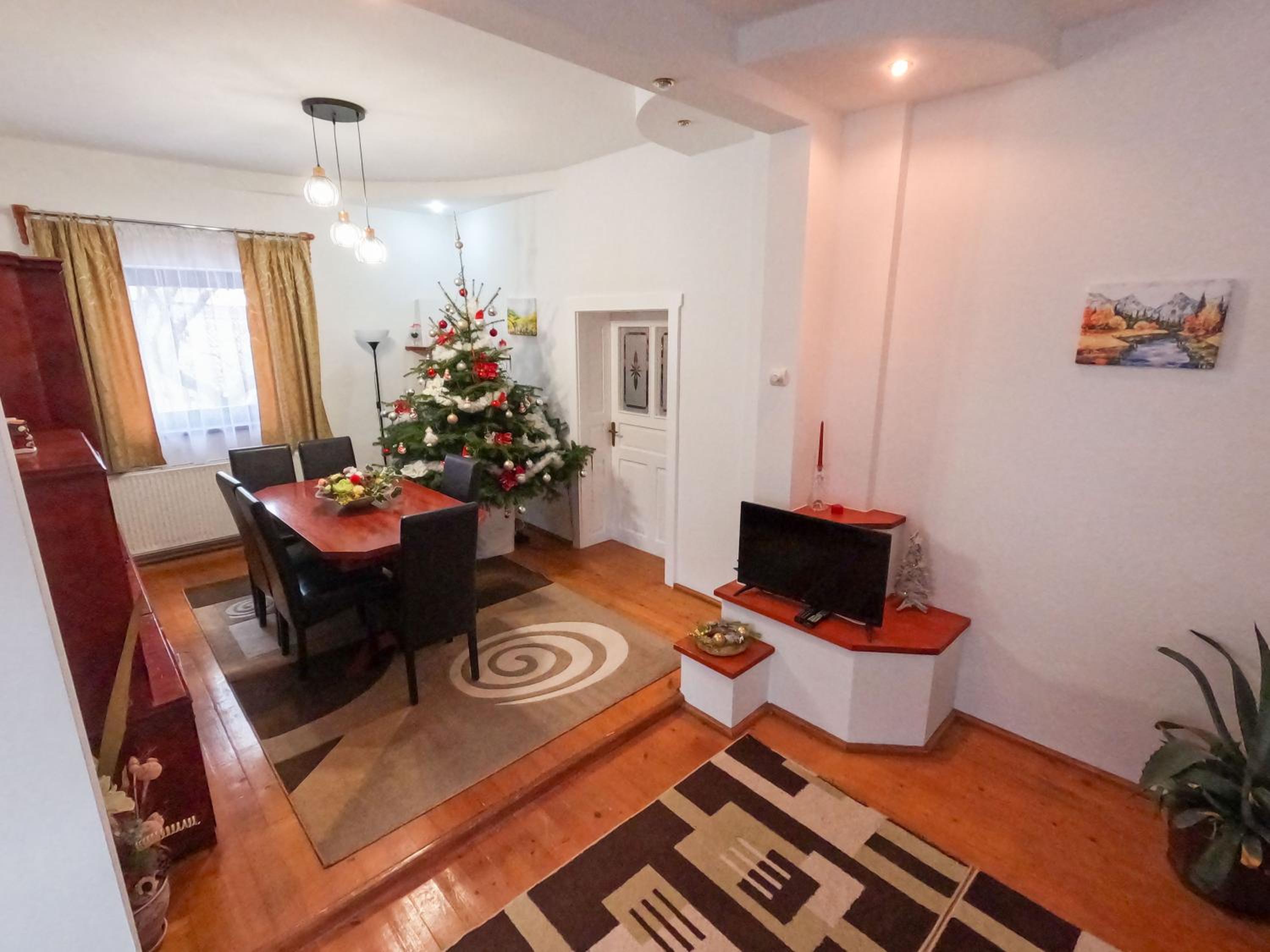 Cazare la Mitică casa de vacaciones Subcetate