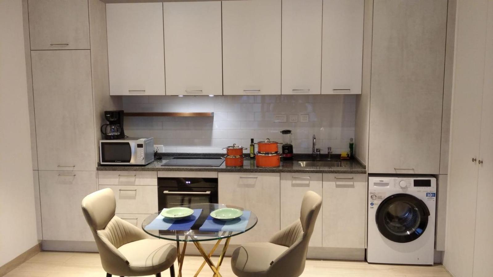 1 BDR 74SQM Luxury APT with separate Bedroom Pool, Gym, Balcony, King Size Bed Cantonments view 3