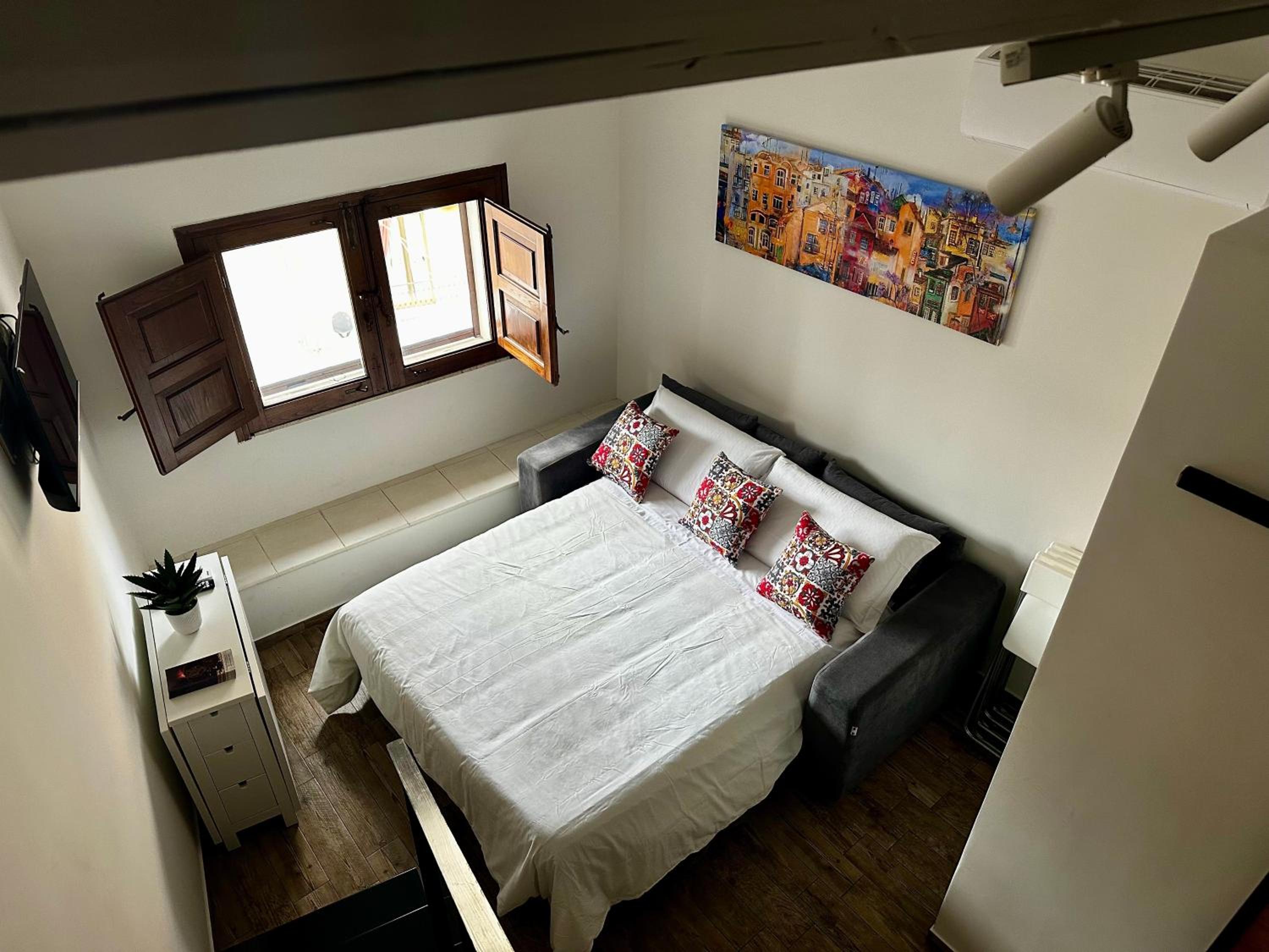 NINETTI GUEST HOUSE - Apt CENTRO STORICO-500m dal Duomo view 3
