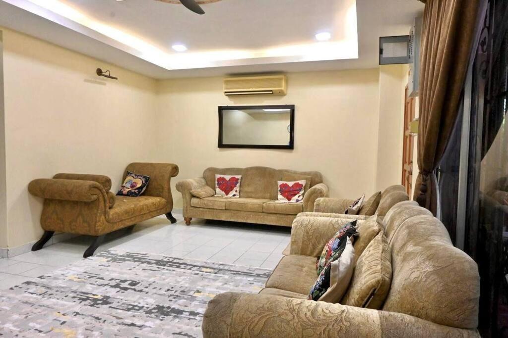 Hani Kristal Homestay
