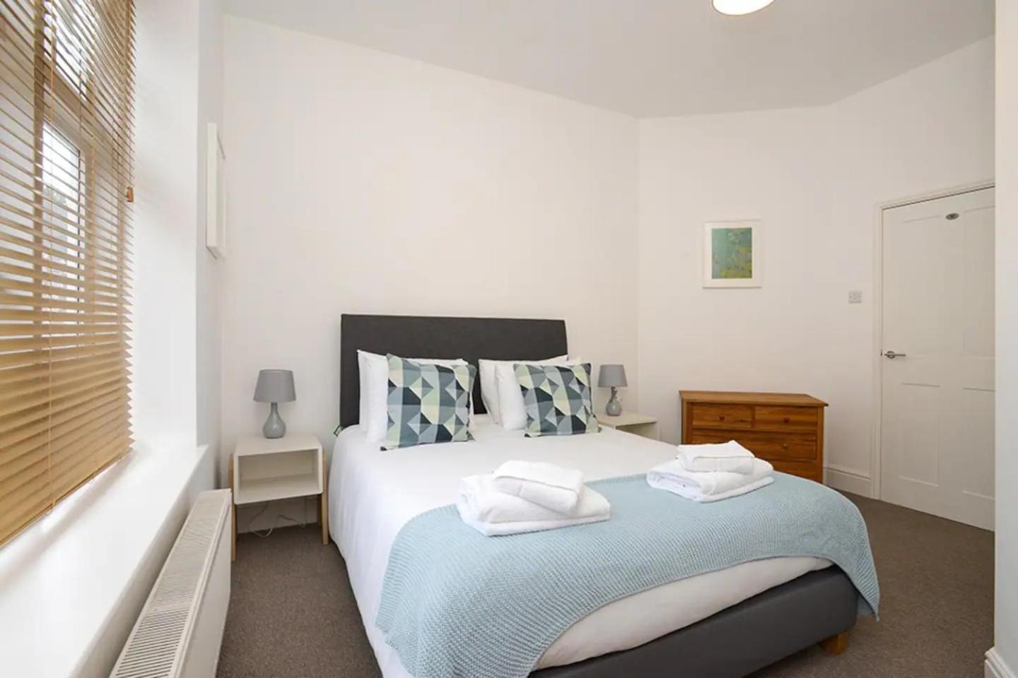 The Dagmar Grove Apartments 4