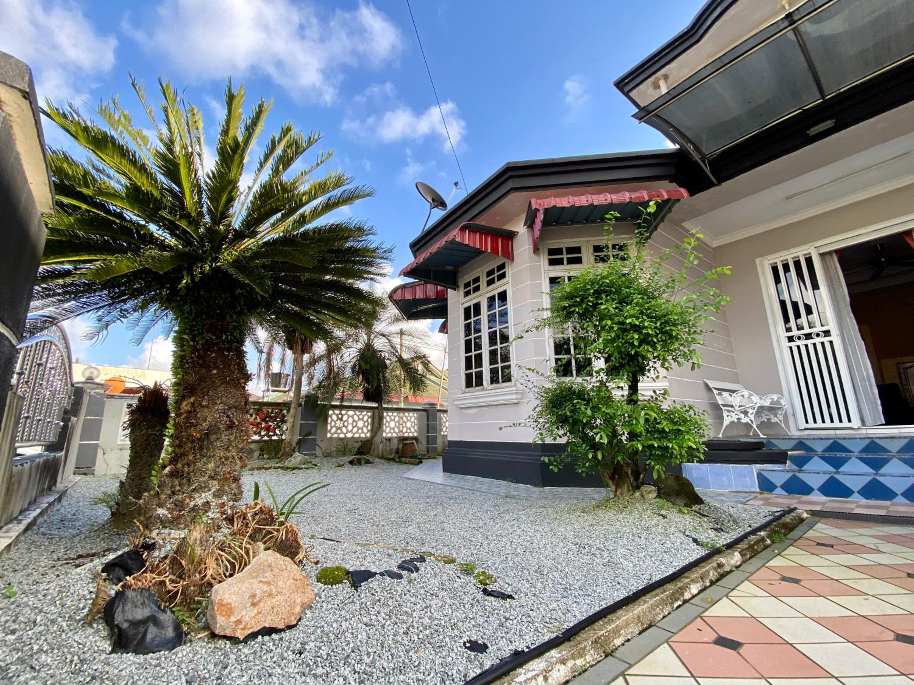 A&S Berkat Homestay - For Islam Only photo 7
