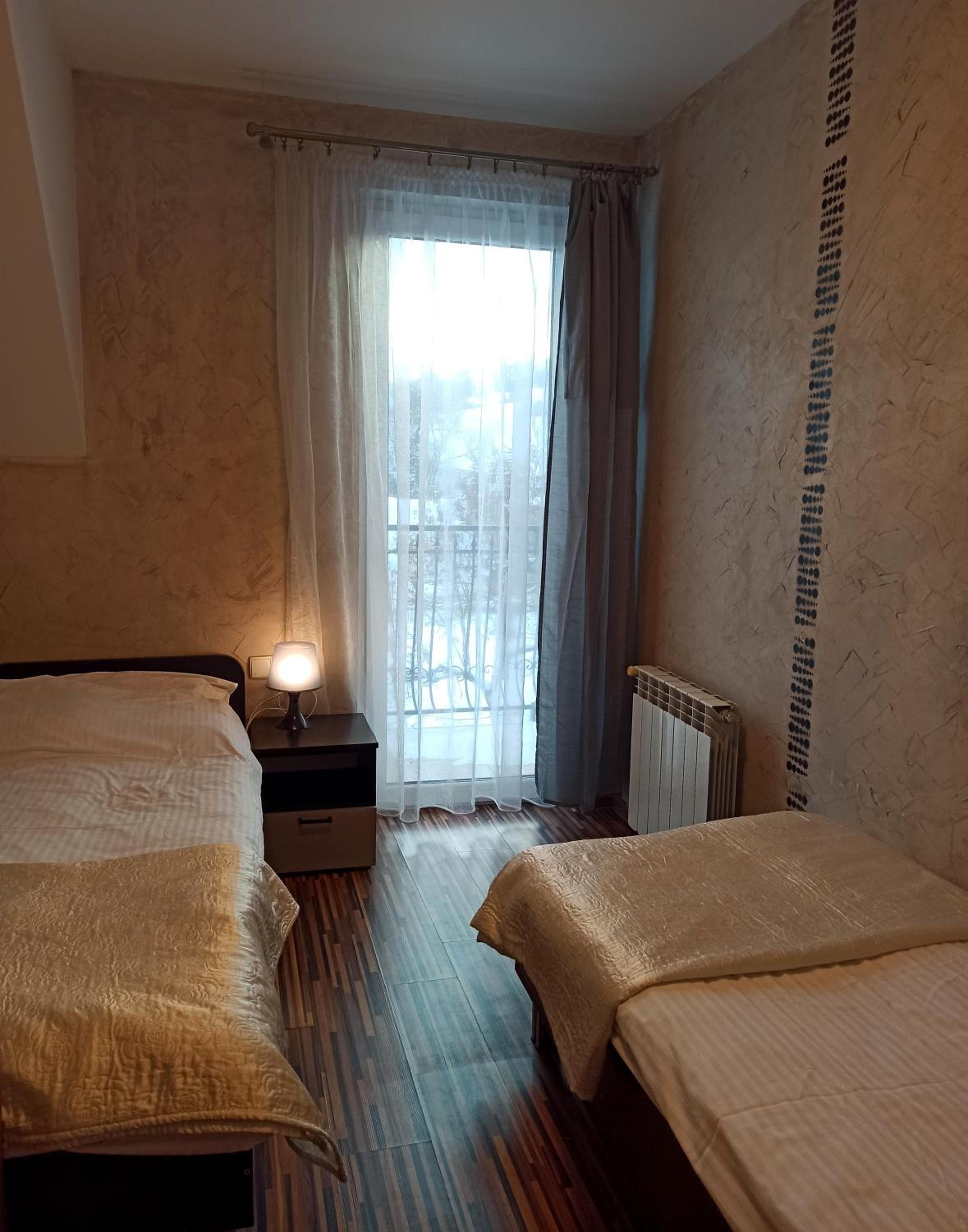 Photo 43