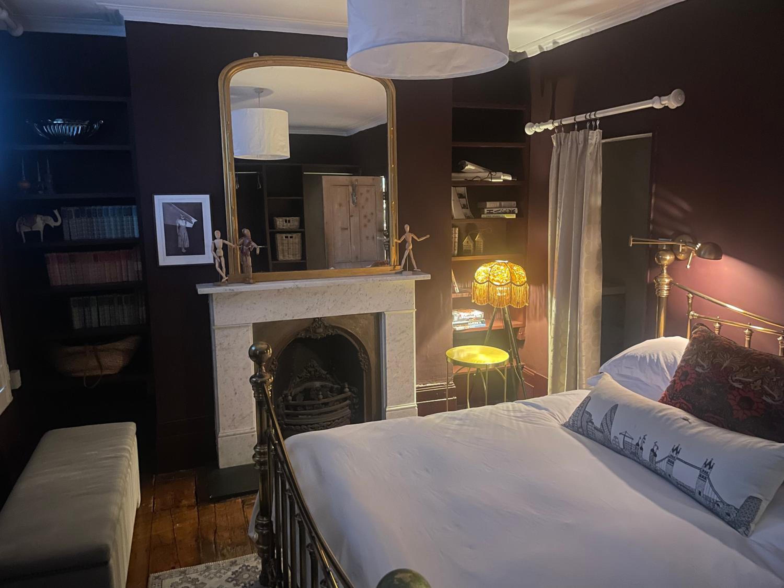 Beautiful London Victorian house, sleeps 12
