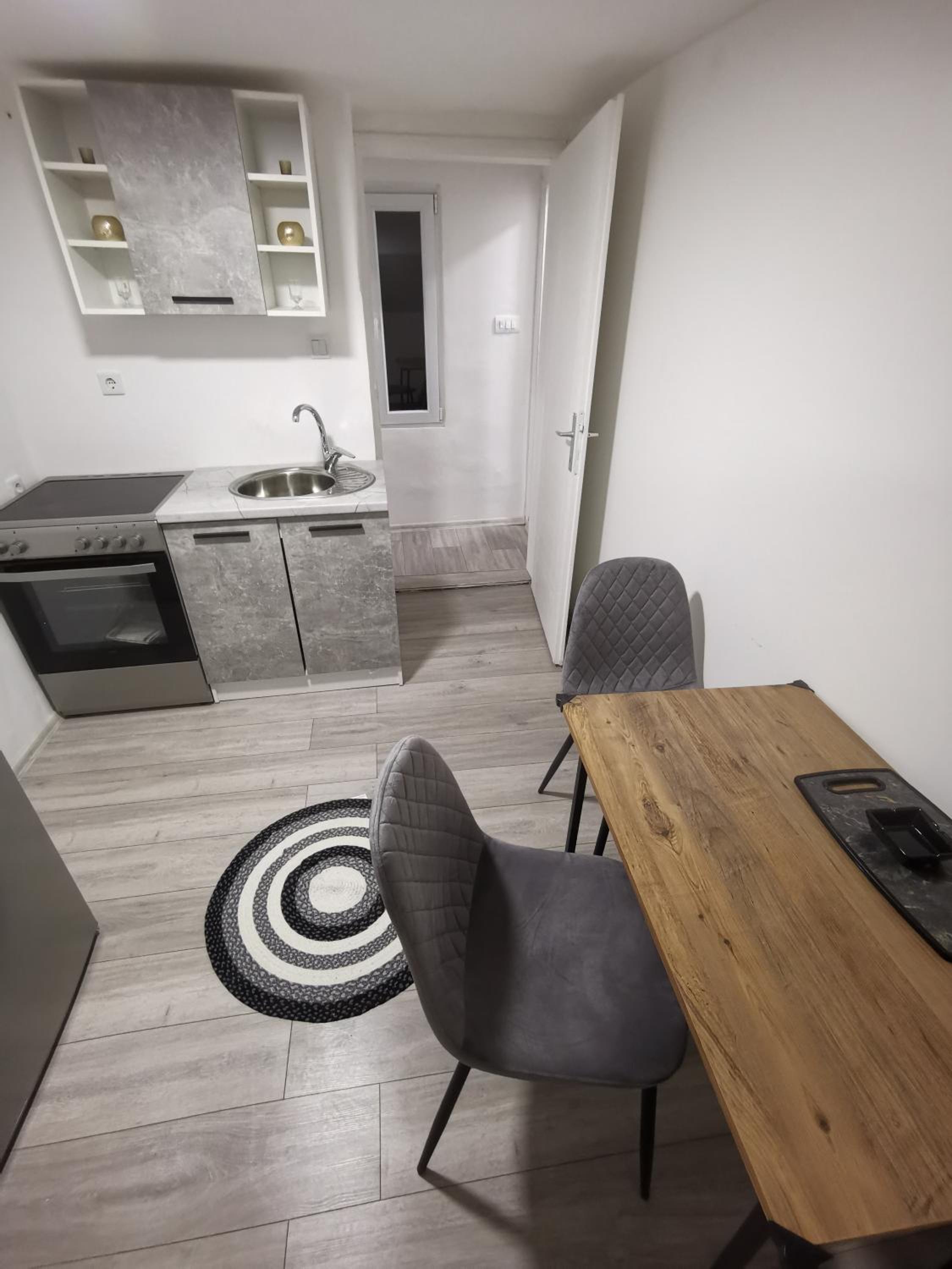 CENTRAL Apartment
