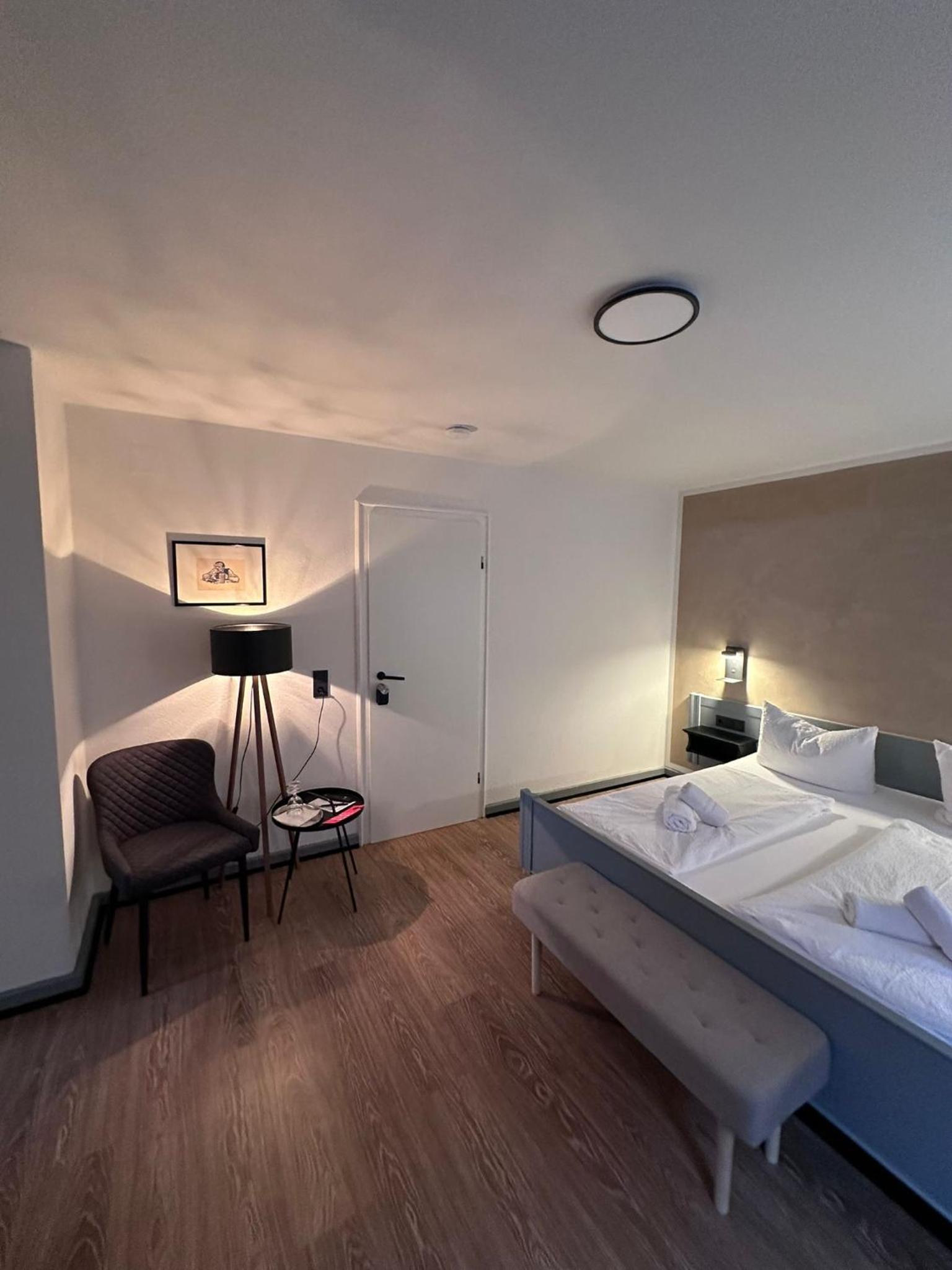 Gasthof zum goldenen Schiff - Historisches Hotel mit Frühstück & Self-Check-in
