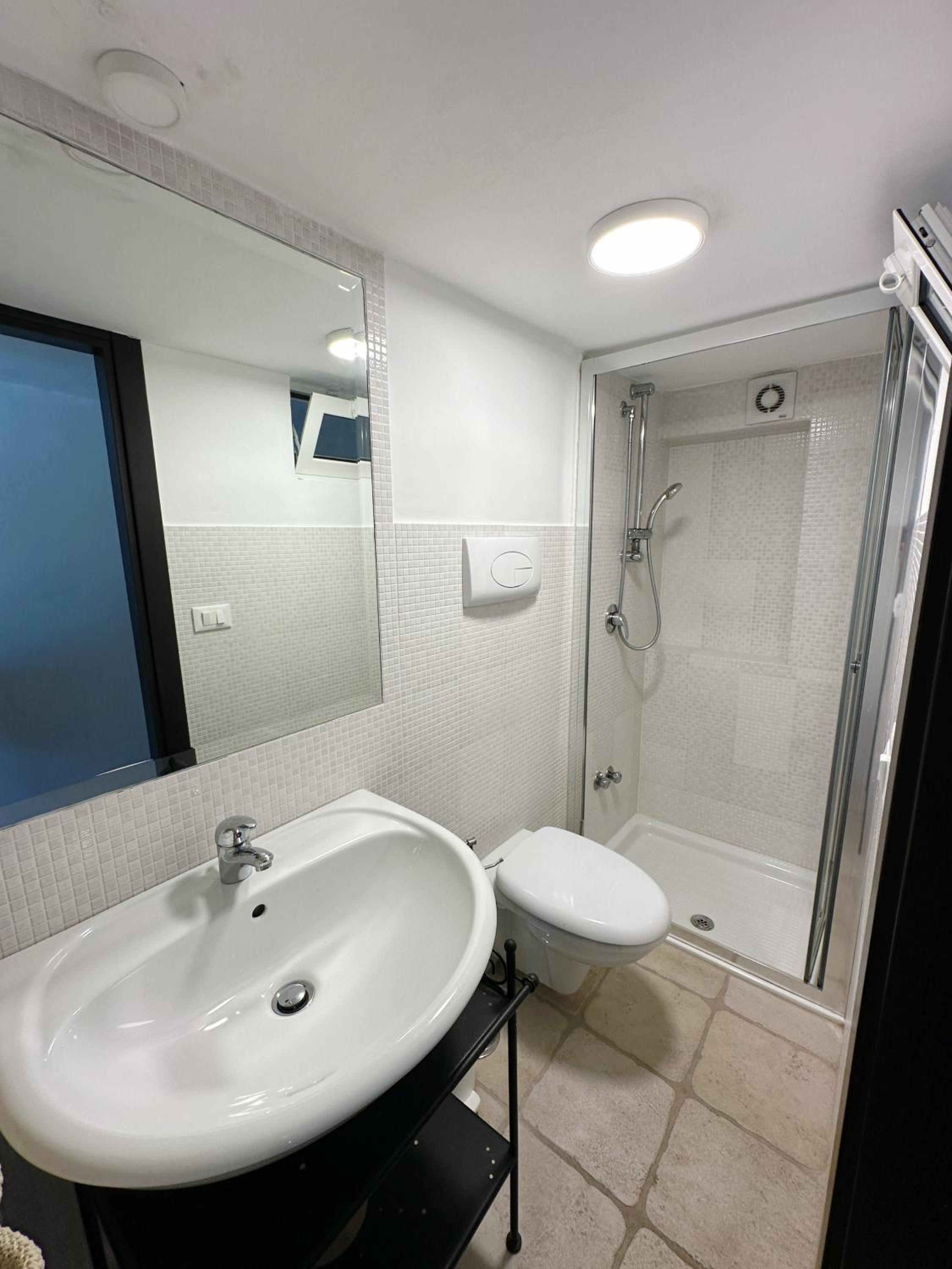 Angolo Vista Mare en Ostuni — bathroom