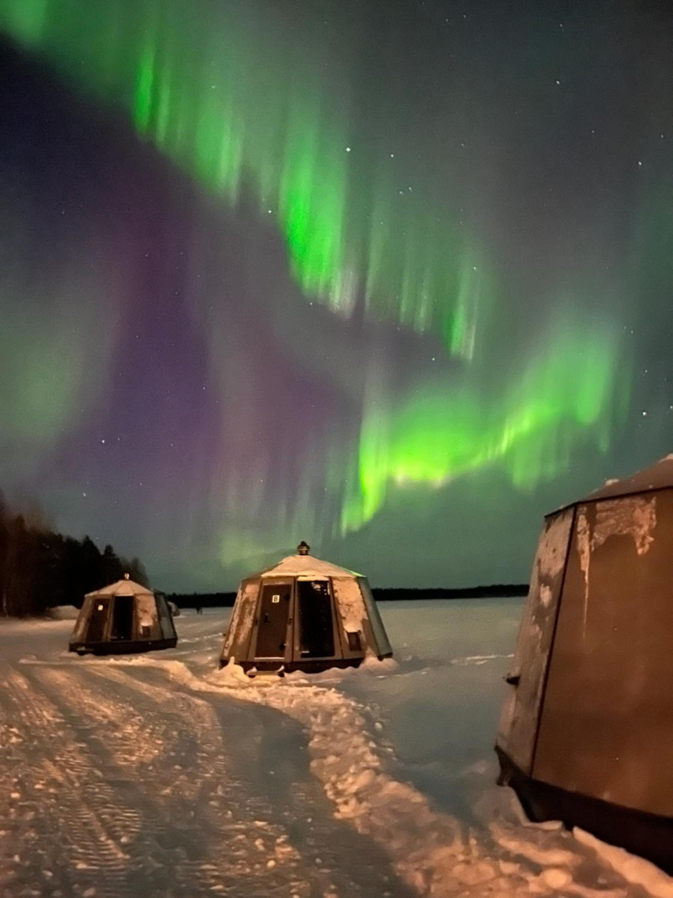 Vikajärvi Lake View Experience Igloos
