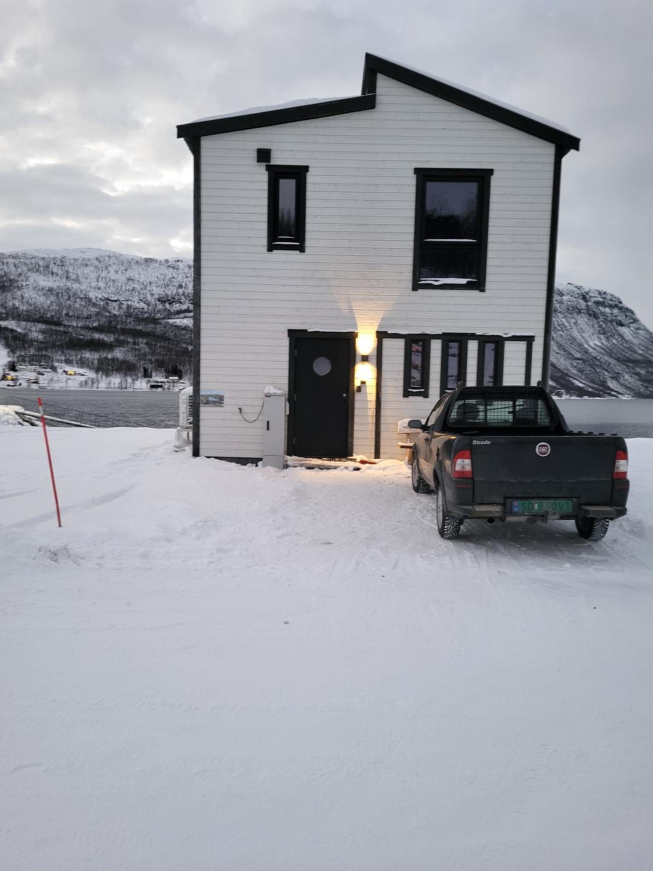 Arctic Sealodge Malangen cabin 4 Sæterbergan view 4
