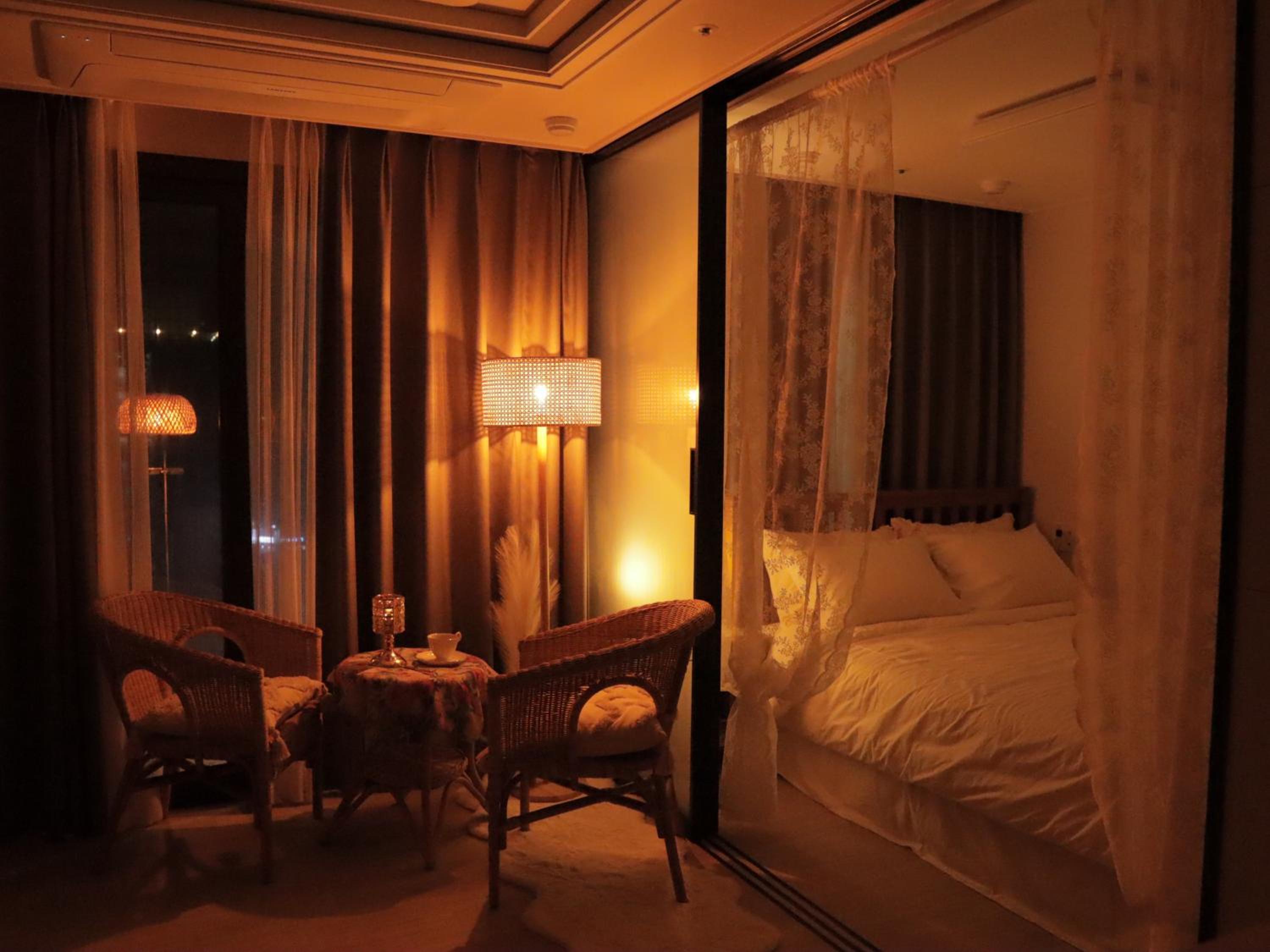 hotel room
