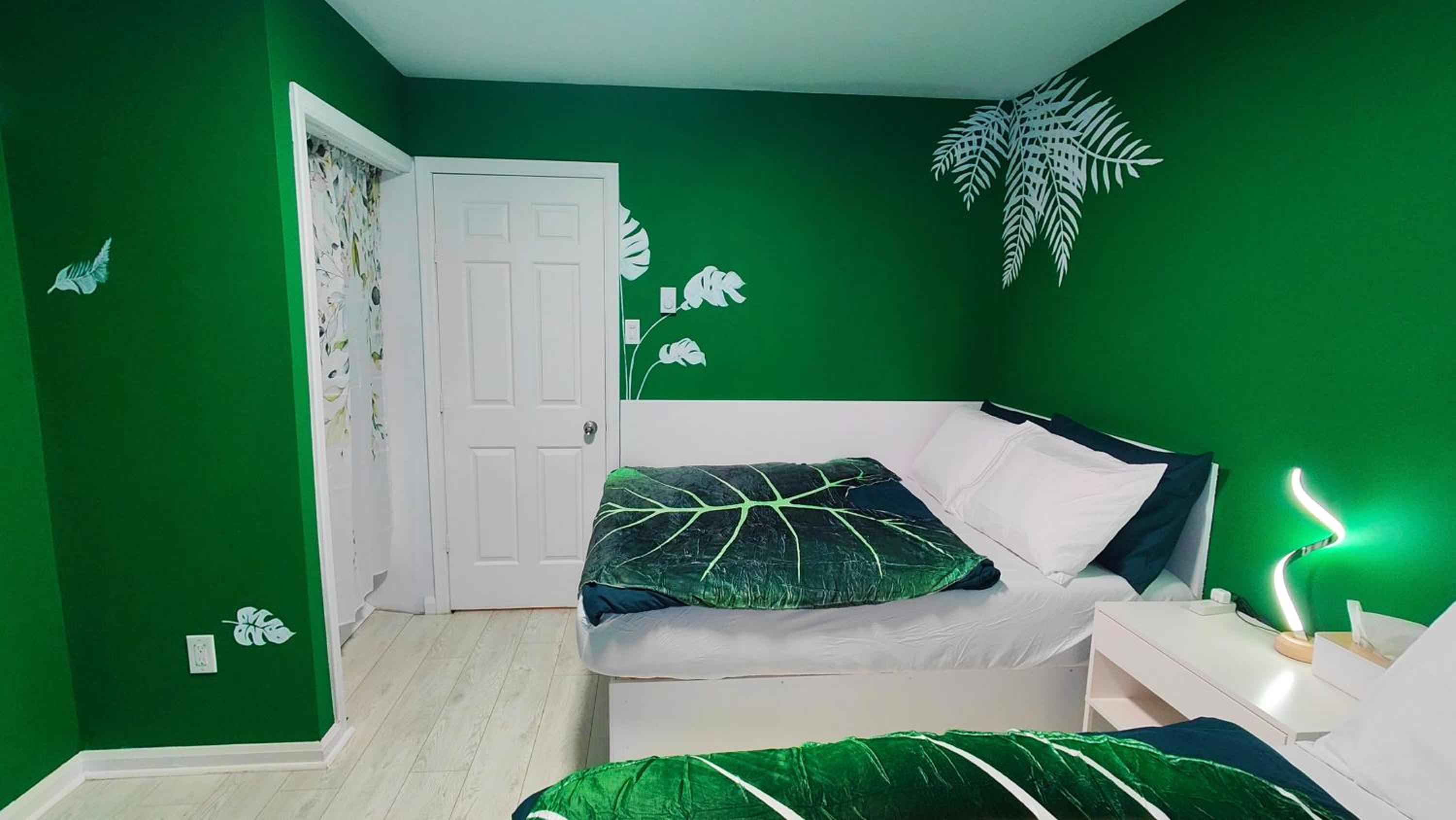 Fresh & Bright Private Suite