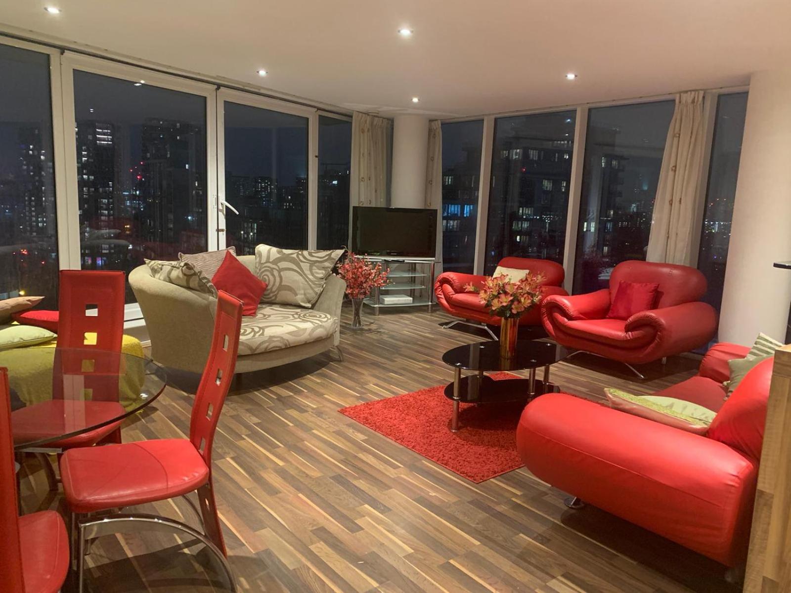 EXCEL STUNNING DUPLEX PENTHOUSE