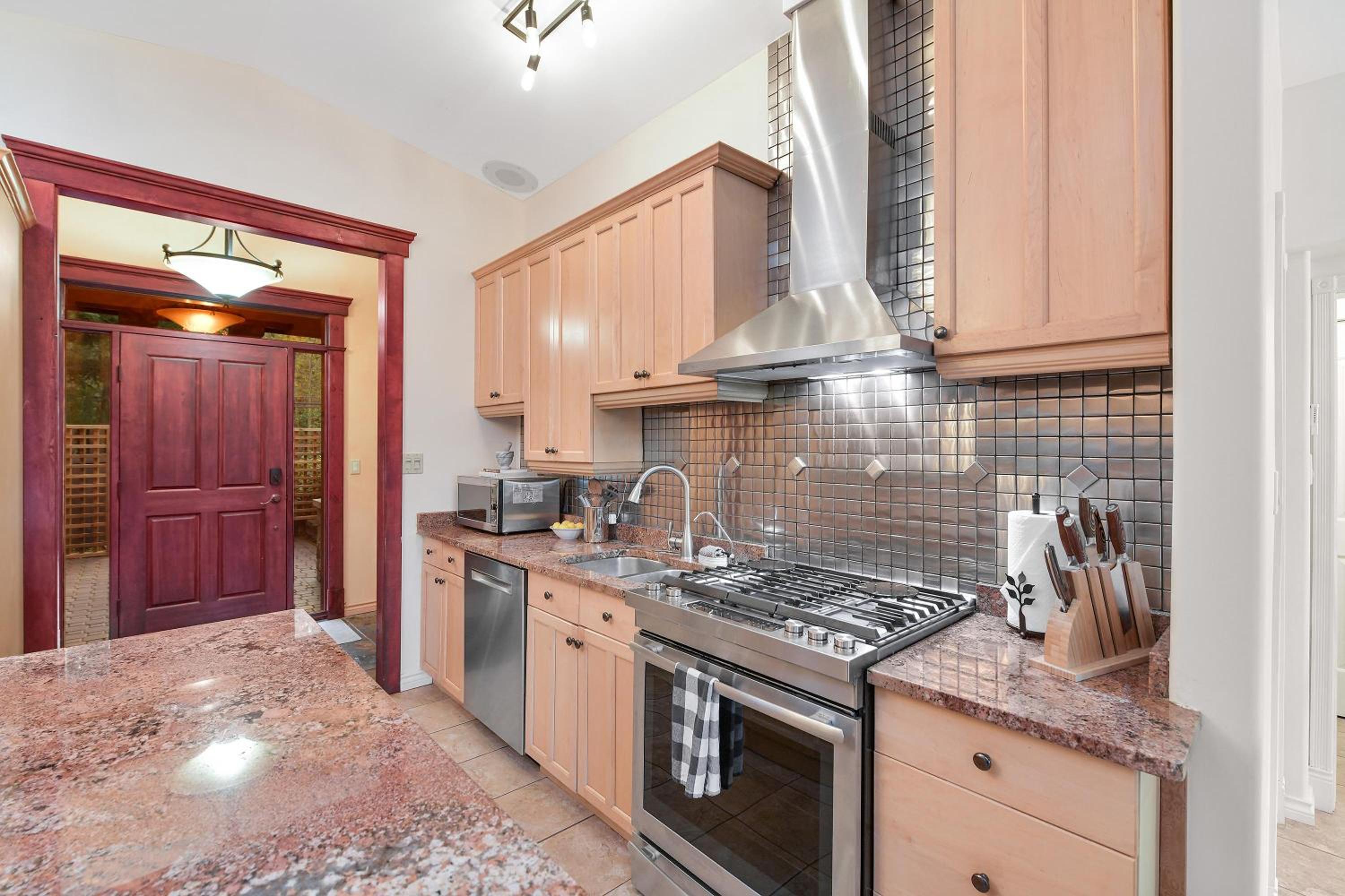 Dolphin House by EMR Vacation Rentals