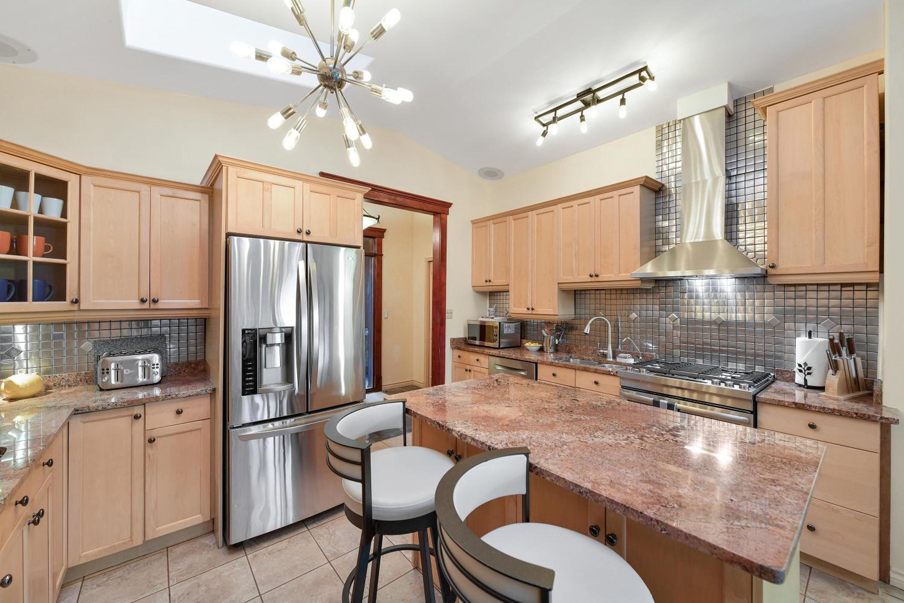 Dolphin House by EMR Vacation Rentals