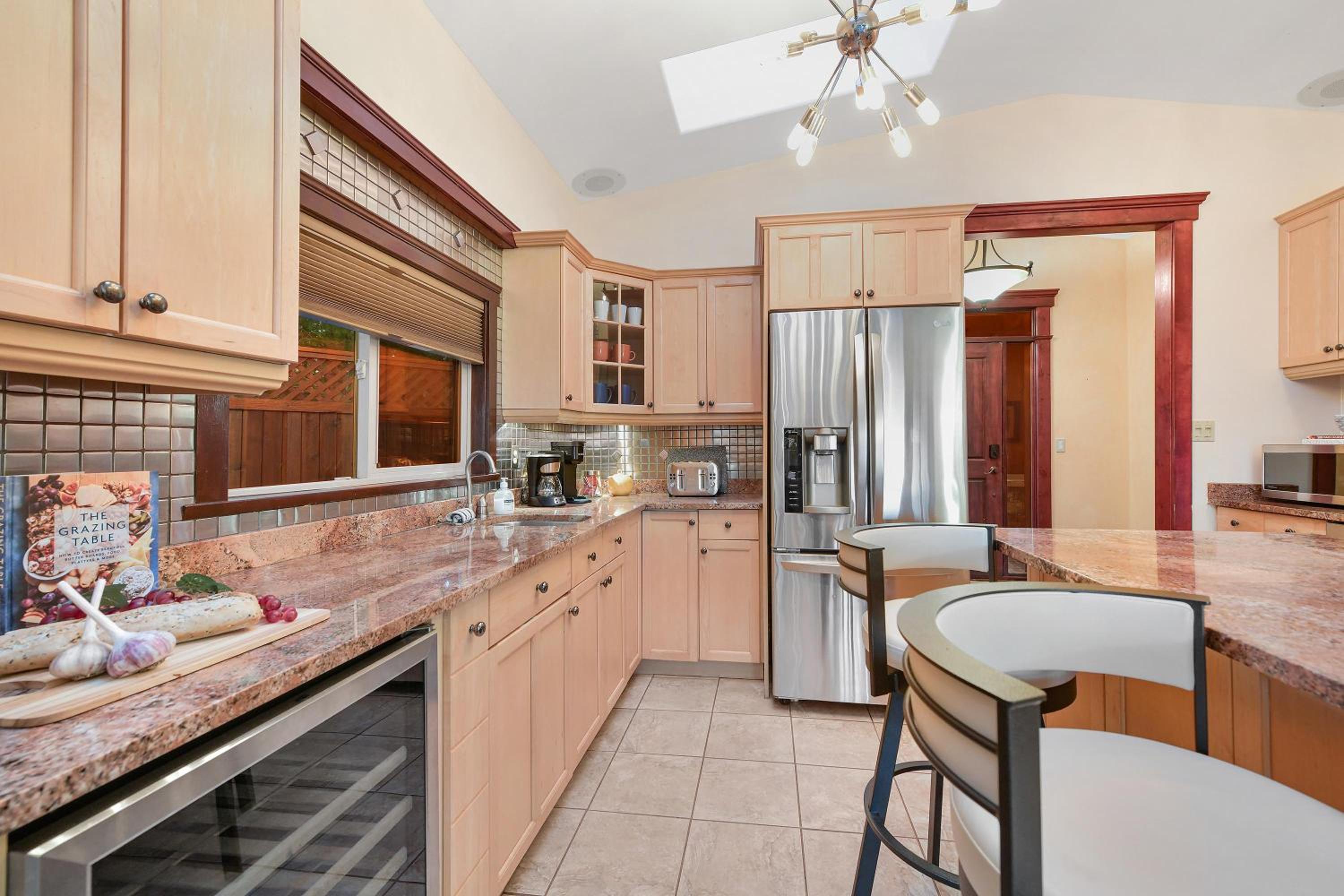 Dolphin House by EMR Vacation Rentals