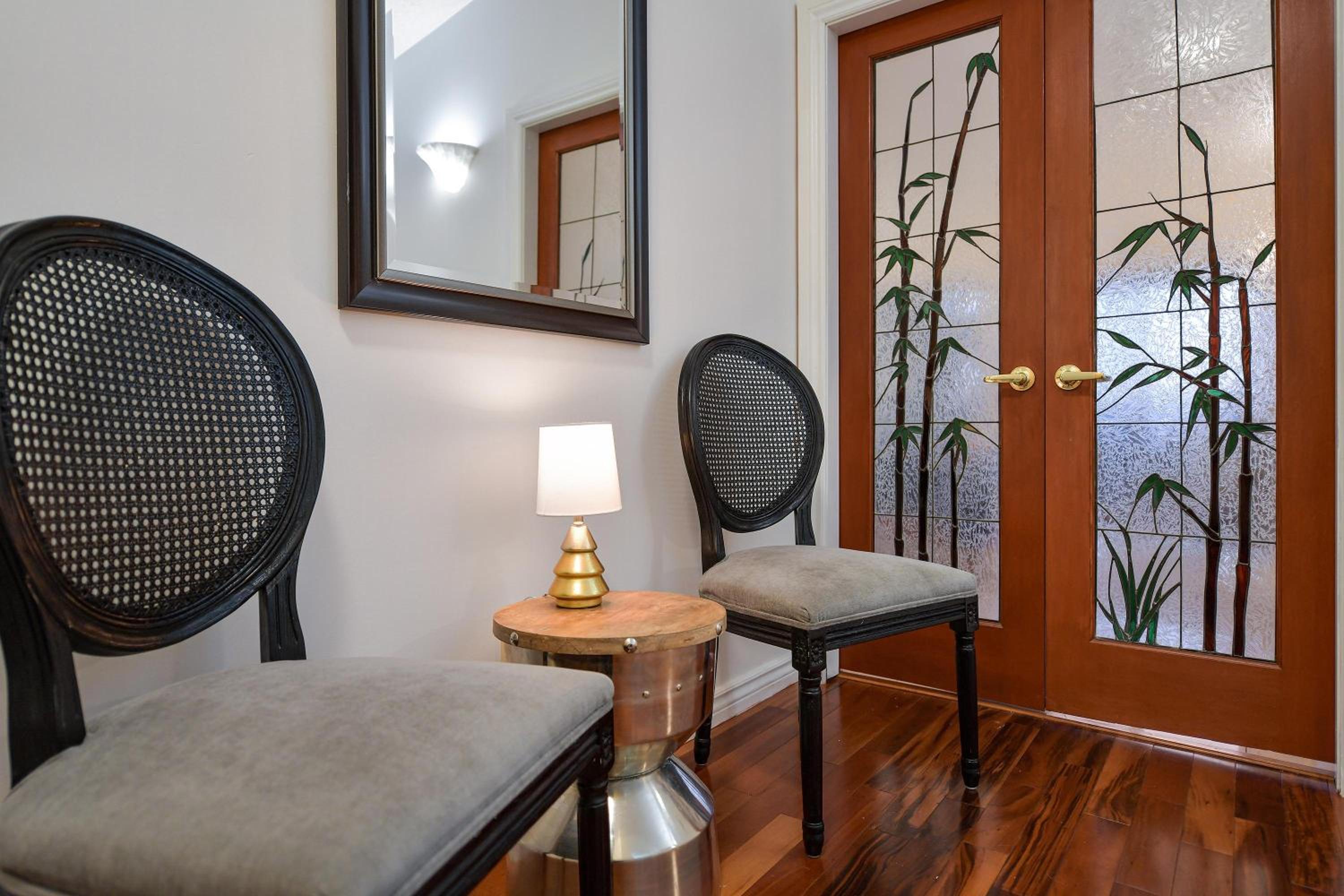Dolphin House by EMR Vacation Rentals