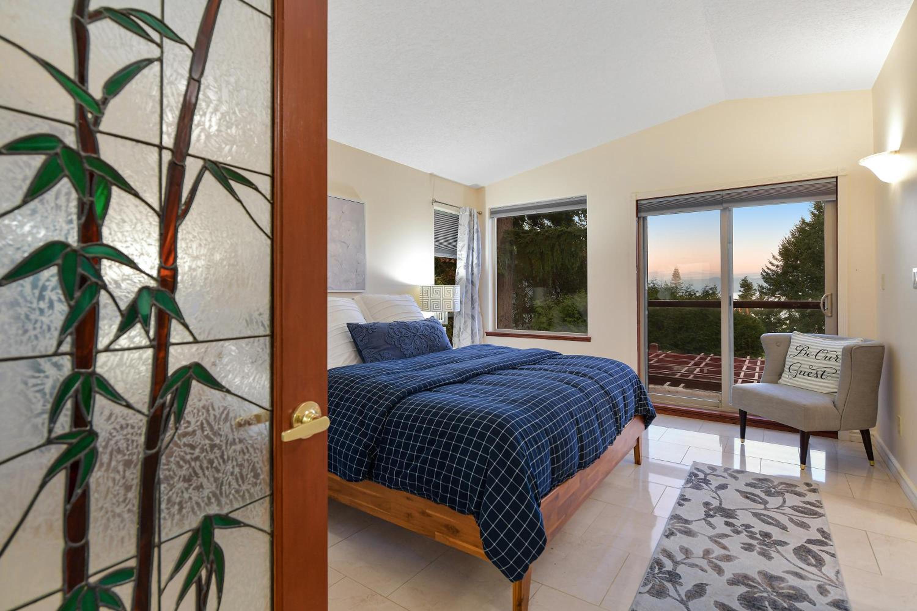 Dolphin House by EMR Vacation Rentals