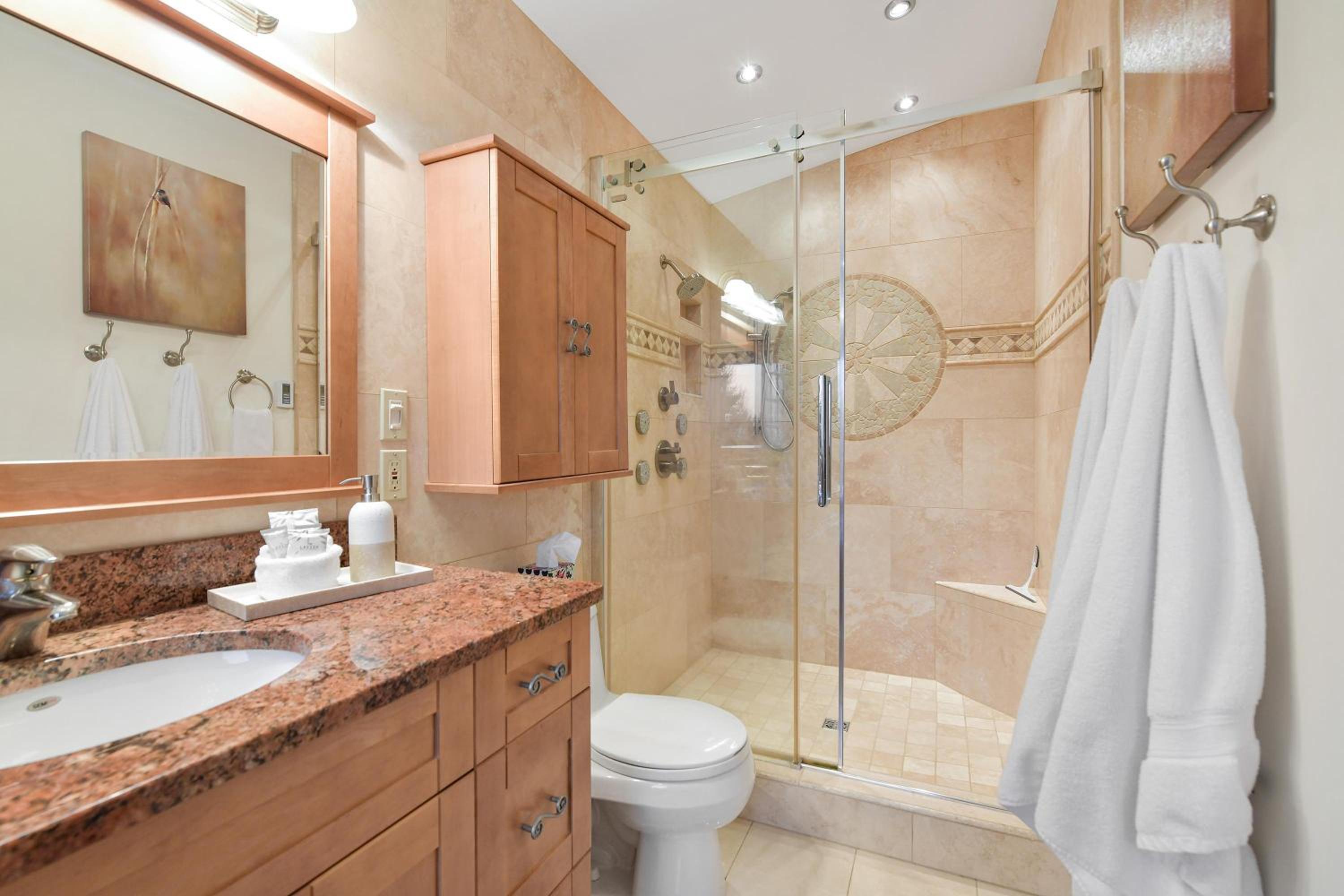 Dolphin House by EMR Vacation Rentals