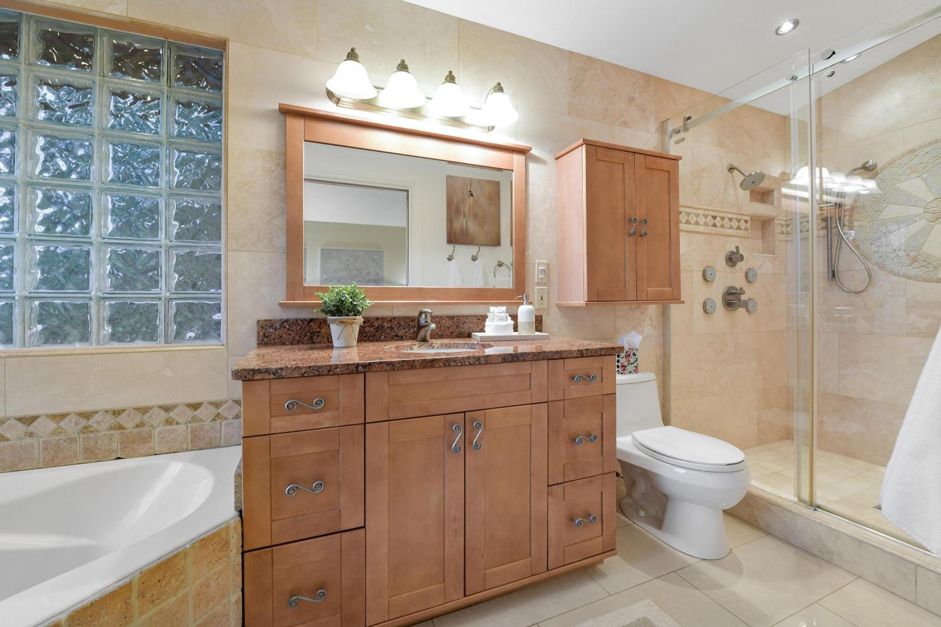 Dolphin House by EMR Vacation Rentals
