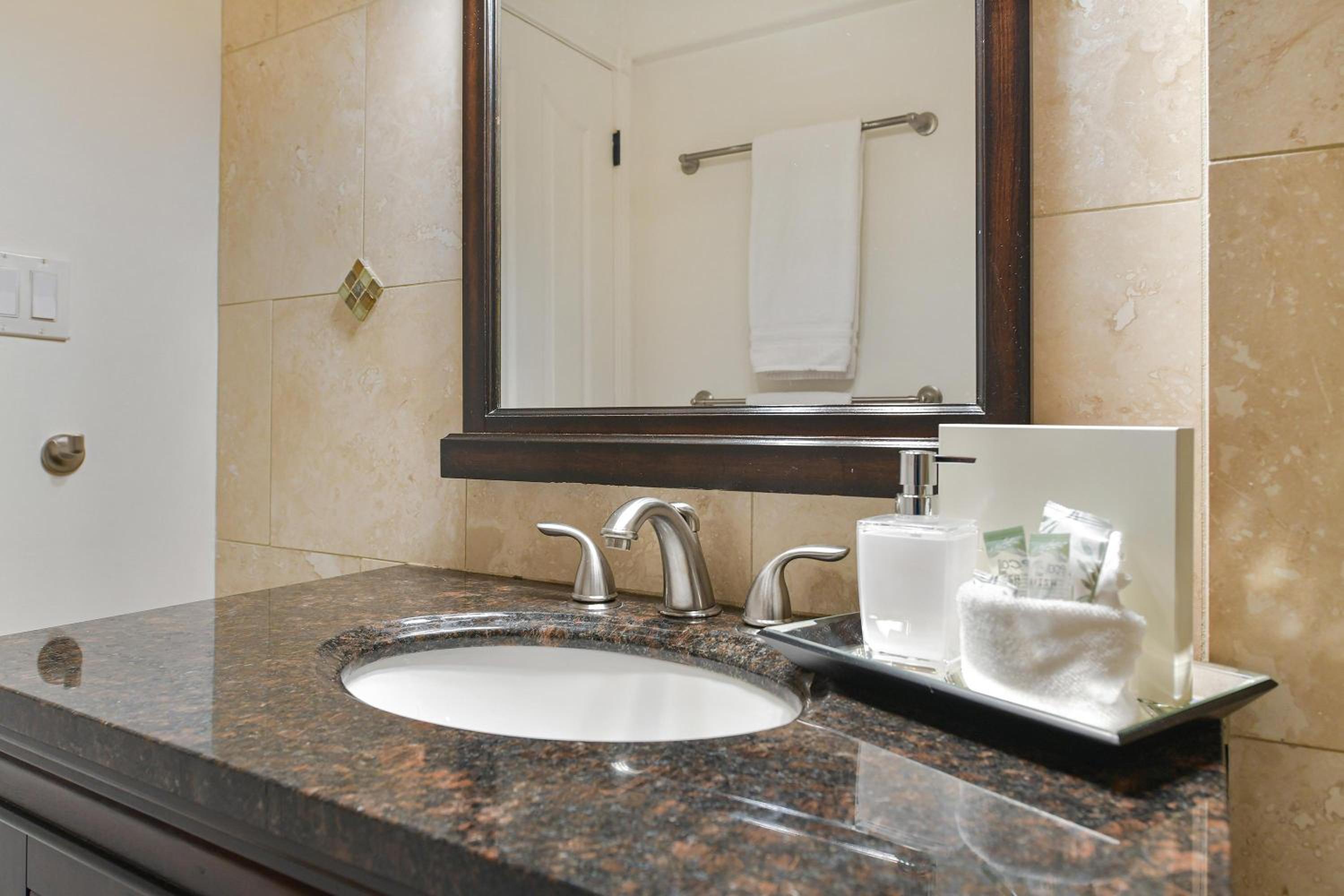 Dolphin House by EMR Vacation Rentals