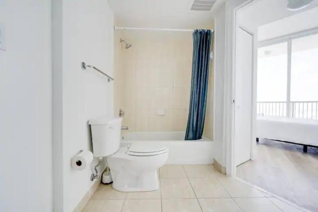 56F 2Bdr PENTHOUSe Mil$ViewBiscaneBayCty FreePKing