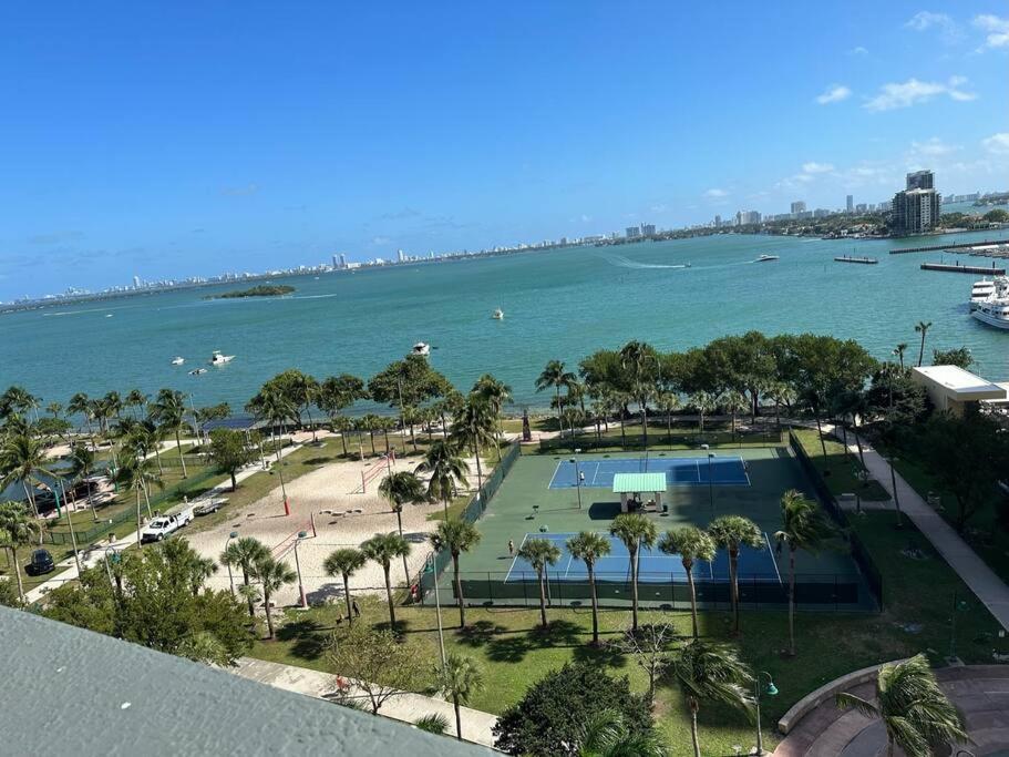 56F 2Bdr PENTHOUSe Mil$ViewBiscaneBayCty FreePKing