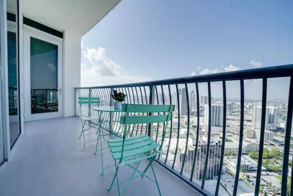 56F 2Bdr PENTHOUSe Mil$ViewBiscaneBayCty FreePKing
