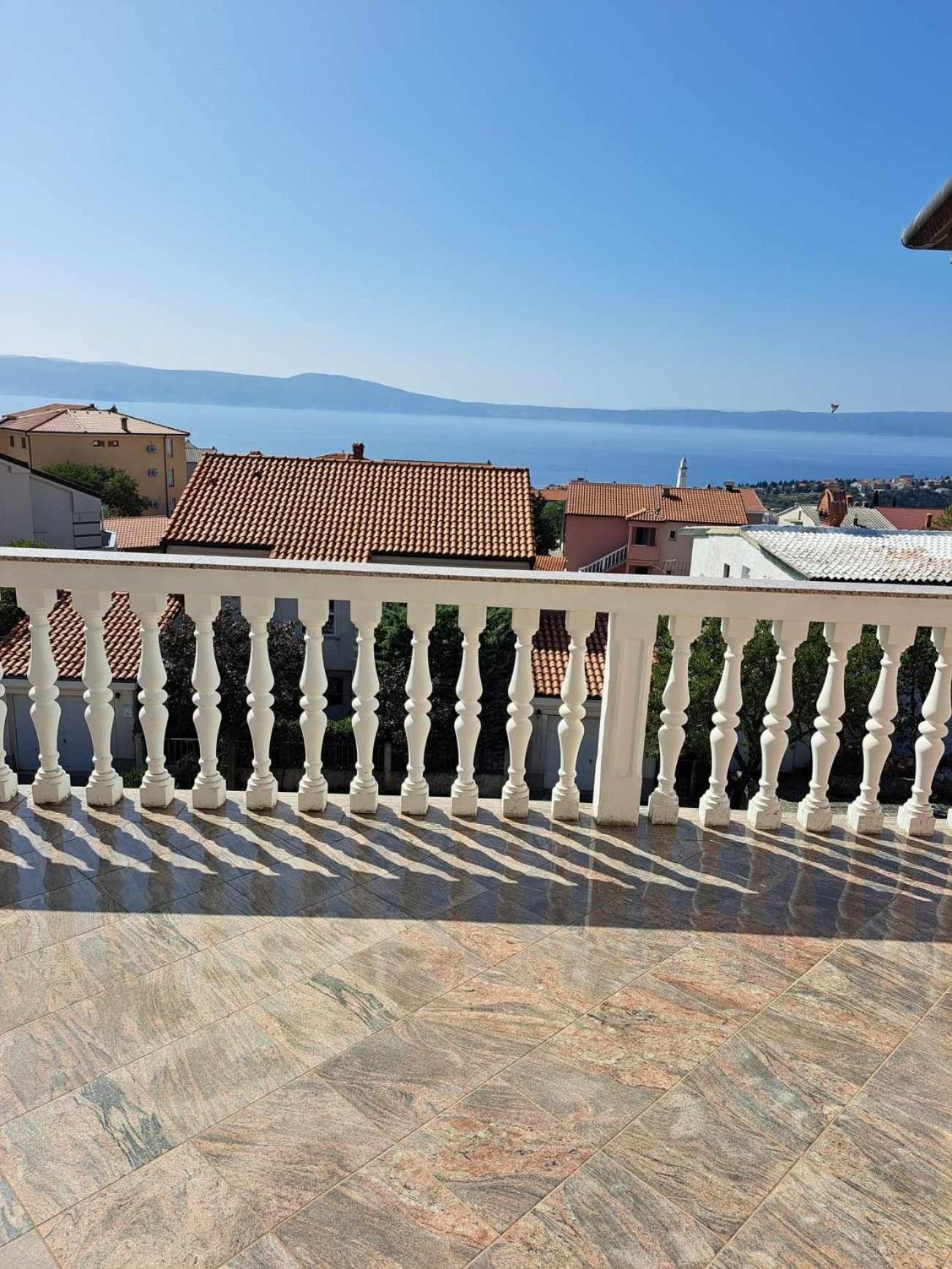 Villa Lily