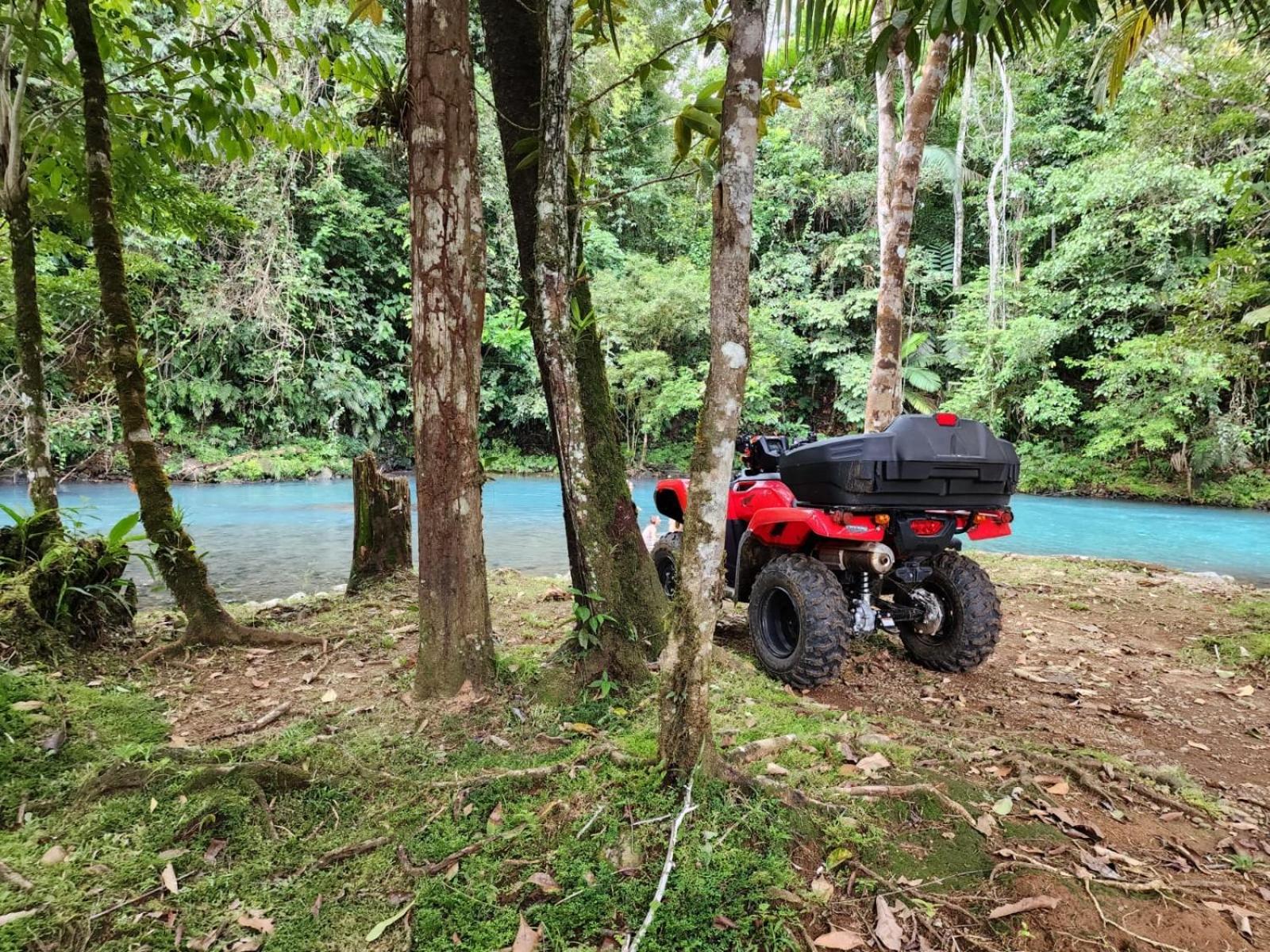 Río Celeste, Cacahua Lodge