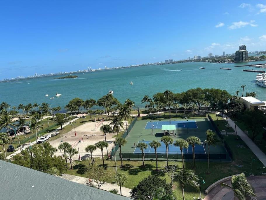 56Floor 2bd 2ba PENTHOUSE 28 Day Minimum Stay Million Dollar View