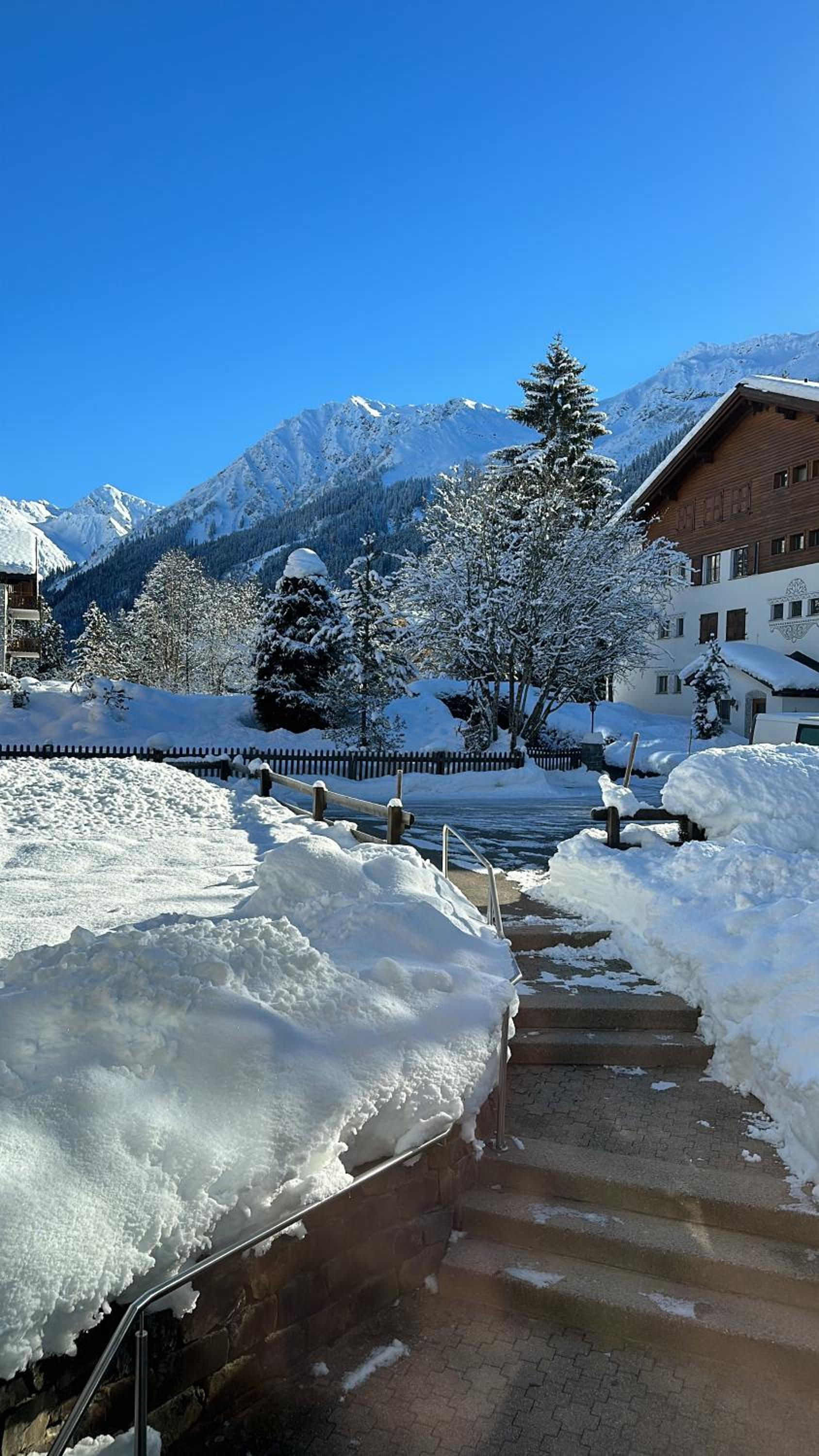 WEF luxury living